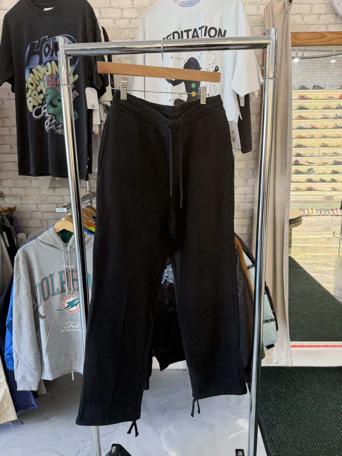 FELT FELT “Pleated” Black Sweatpants Size US 30 / EU 46 - 1 Thumbnail
