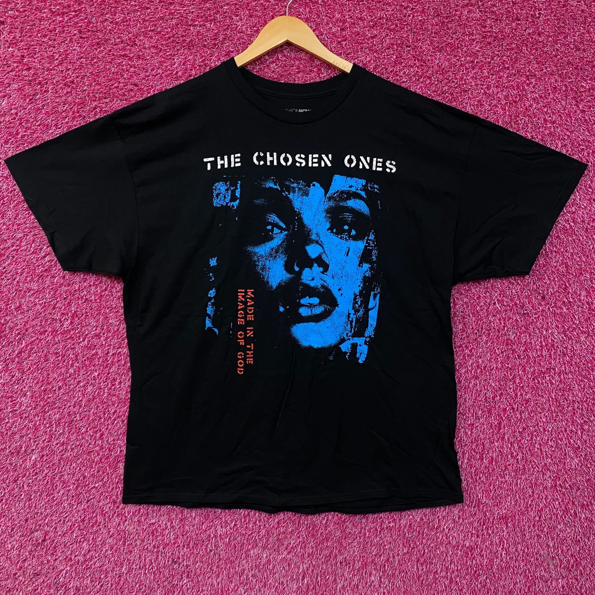 Fashion Nova Fashion Nova The Chosen Ones Graphic T-Shirt 2XL Size US XXL / EU 58 / 5 - 1 Thumbnail