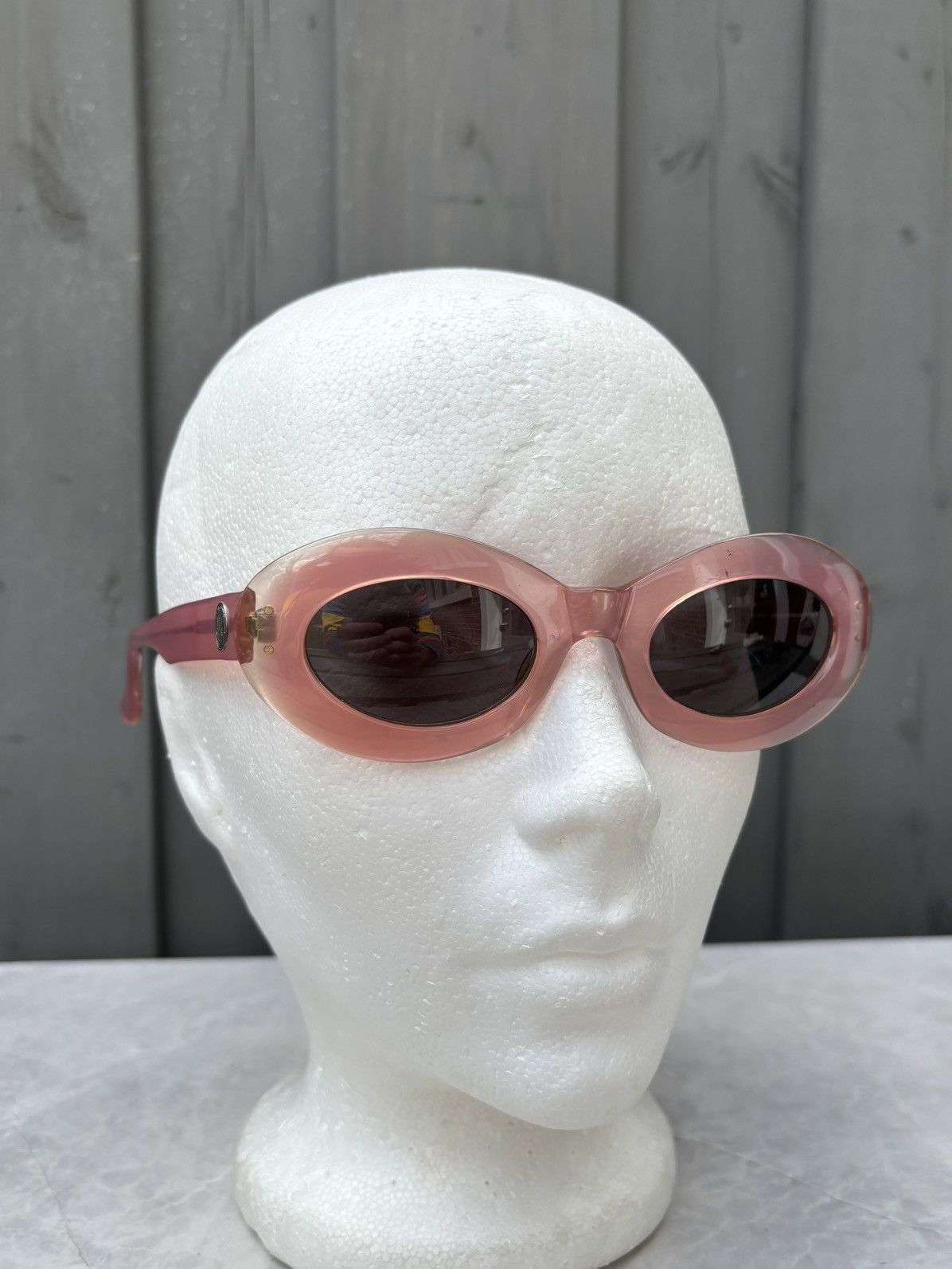 2000s Vintage Sunglasses 90s Y2K Oval Cat Eye Cobain Angel - Main Image