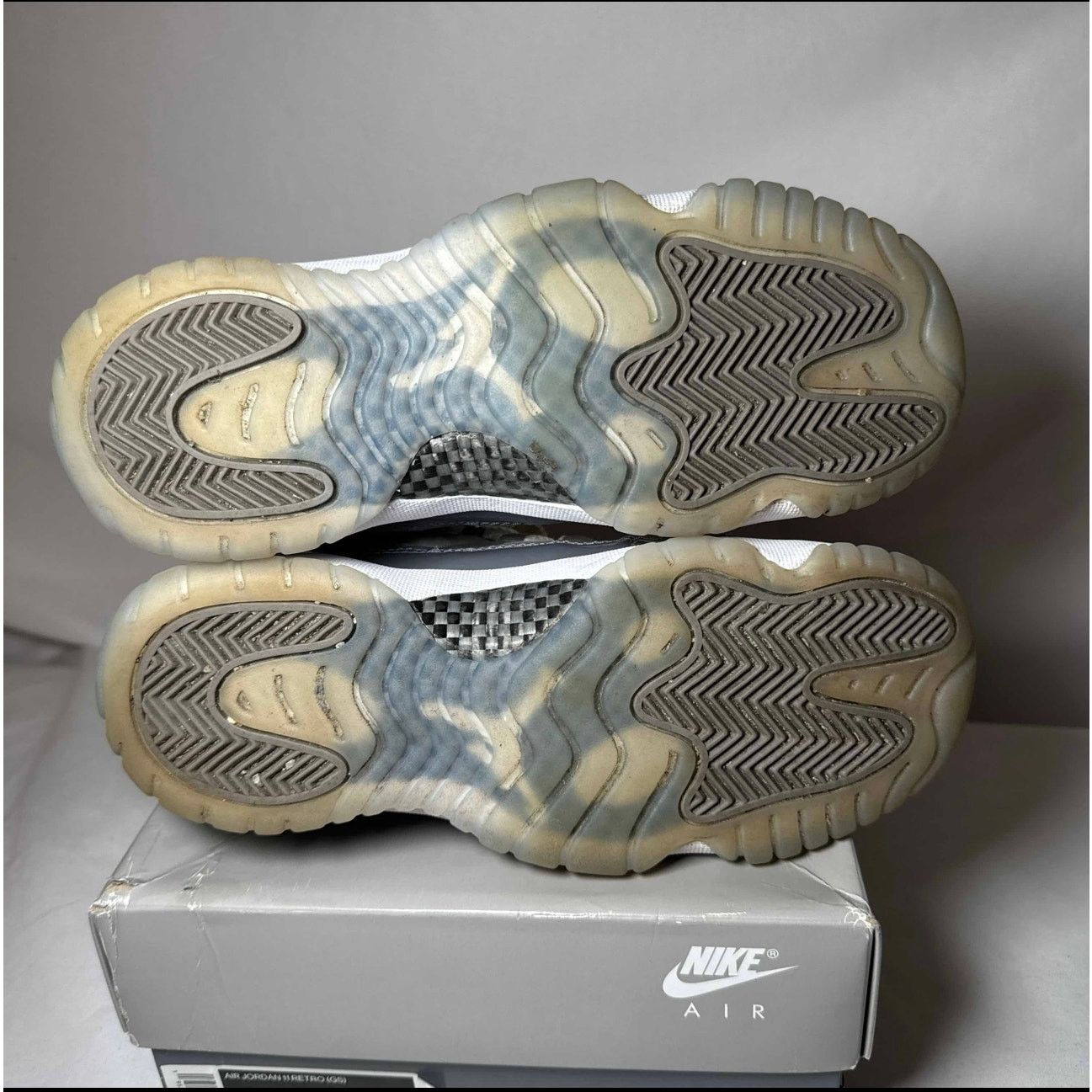 Jordan Brand × Nike Size 5.5 - Air Jordan 11 Retro GS Cool Grey 2021 Men's Shoes Size US 5.5 / EU 38 - 6 Thumbnail