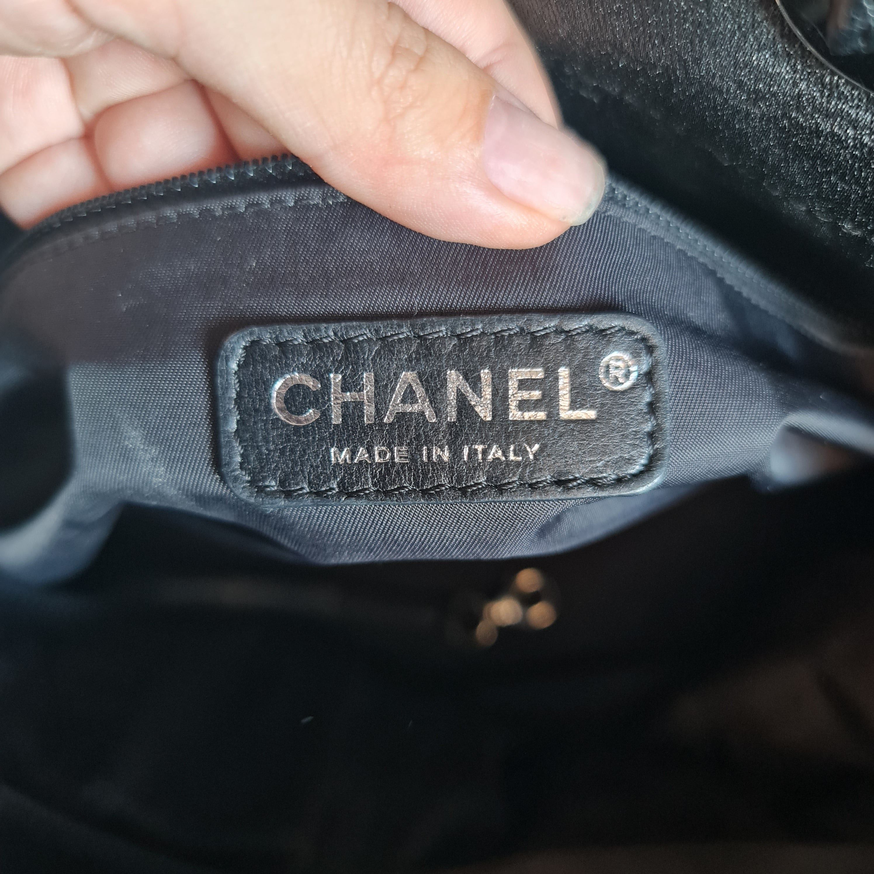 Chanel Chanel Black Fabric Biarritz Tote Bag Size ONE SIZE - 13 Thumbnail