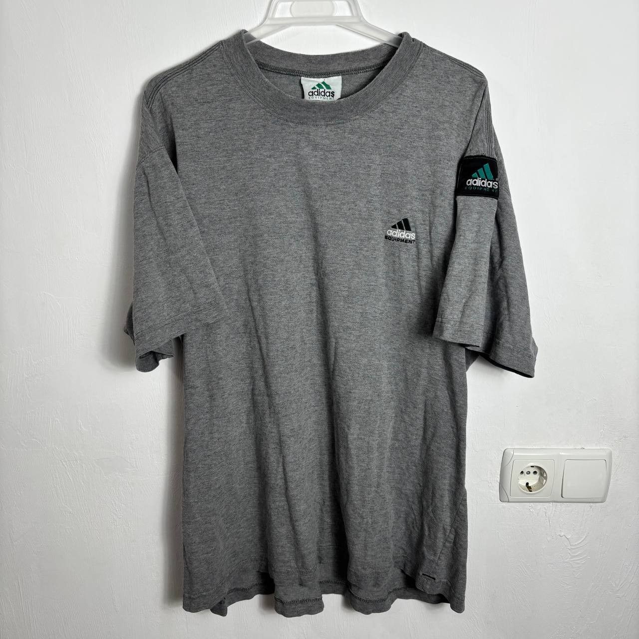 Adidas 90s Adidas Equipment Vintage Embroidered T-shirt Tee Size US L / EU 52-54 / 3 - 3 Thumbnail