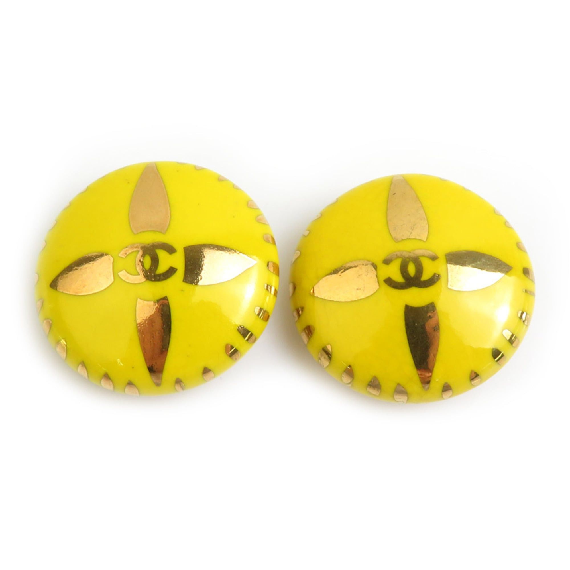 Chanel CHANEL Coco Mark Metal Earrings in Porcelain and Yellow Gold, Women's, Free Shipping, e60286 Size ONE SIZE - 1 Thumbnail