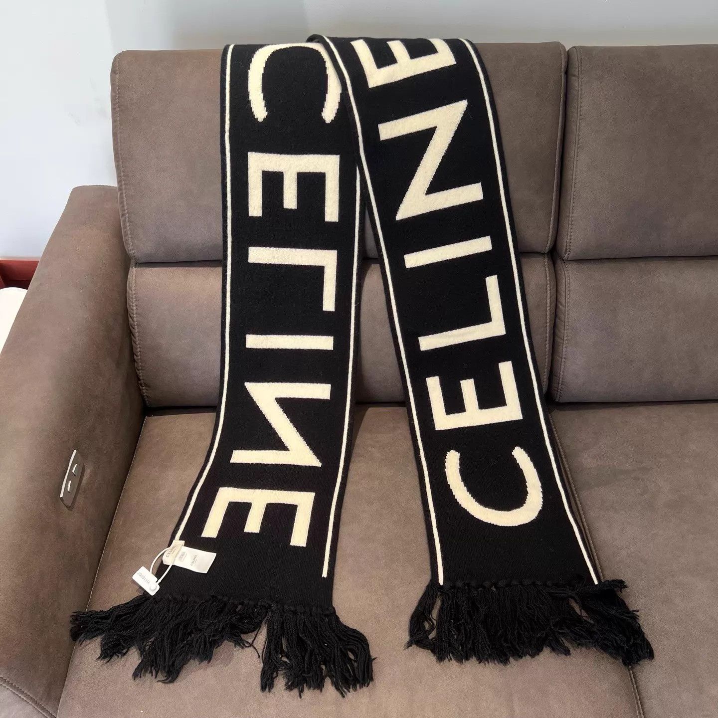 Celine CELINE Black Wool Logo Fringe Scarf 240cm Size ONE SIZE - 2 Thumbnail