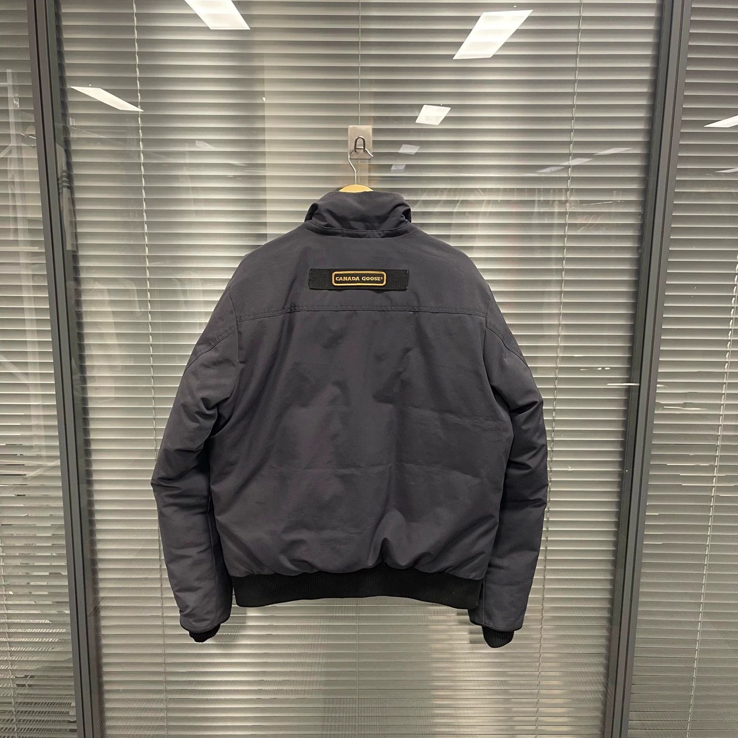 Canada Goose Canada Goose Pilot Down Jacket Hoodless L 99 New Size US L / EU 52-54 / 3 - 2 Thumbnail