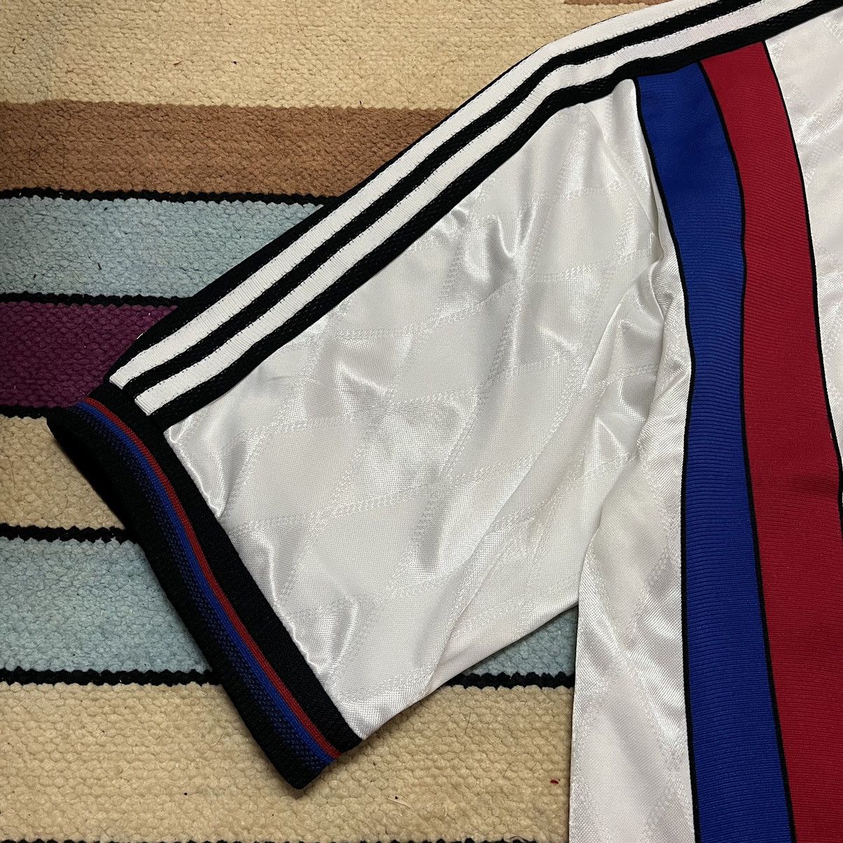 Japanese Brand × Vintage Authentic Vintage Buyern Munich Home 1996-1997 Jersey Size US L / EU 52-54 / 3 - 8 Thumbnail