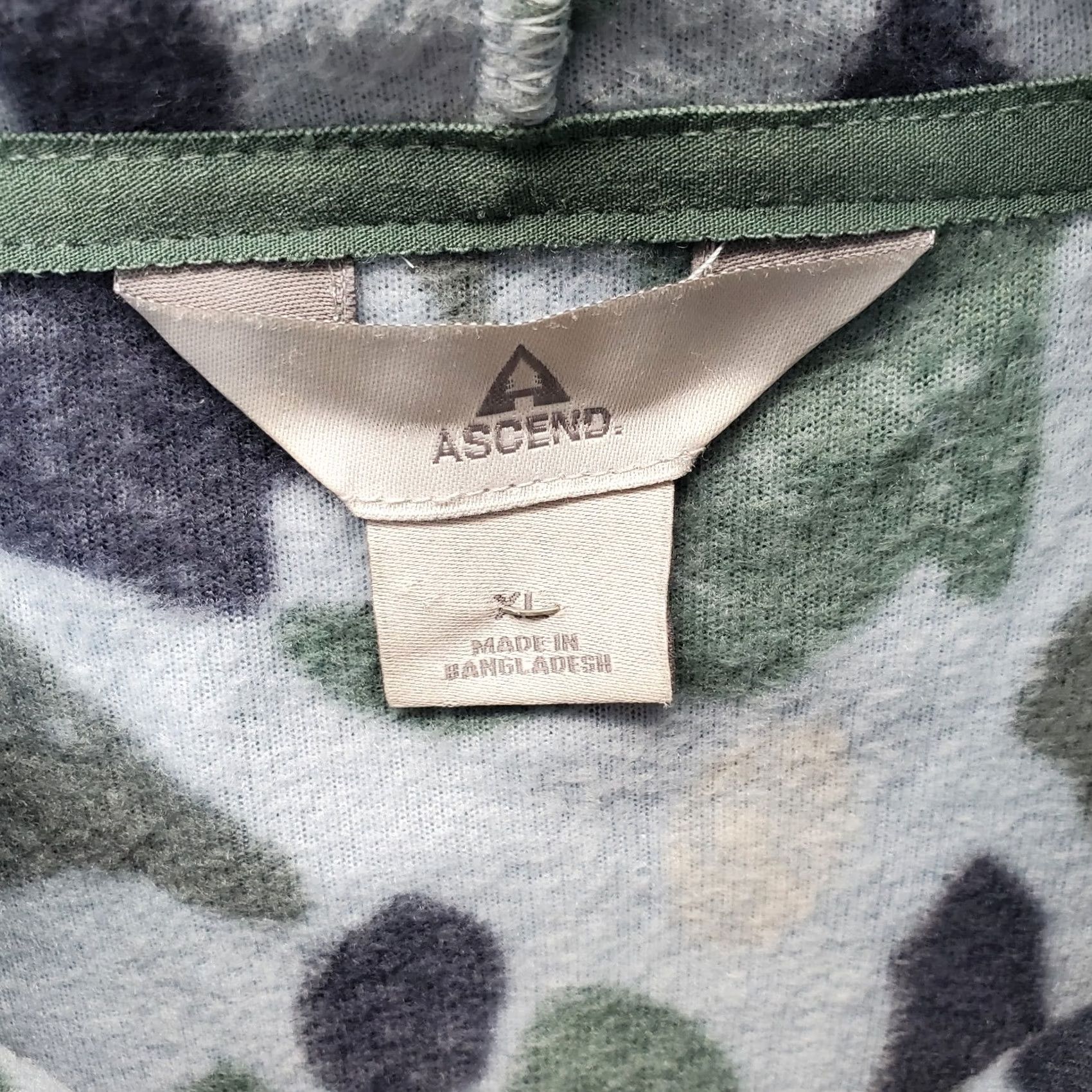 ASCENO Ascend Fleece Hoodie Womens XL Multi Camo Long Sleeve Elbow Patch 1/4 Snap EUC Size XL / US 12-14 / IT 48-50 - 5 Thumbnail