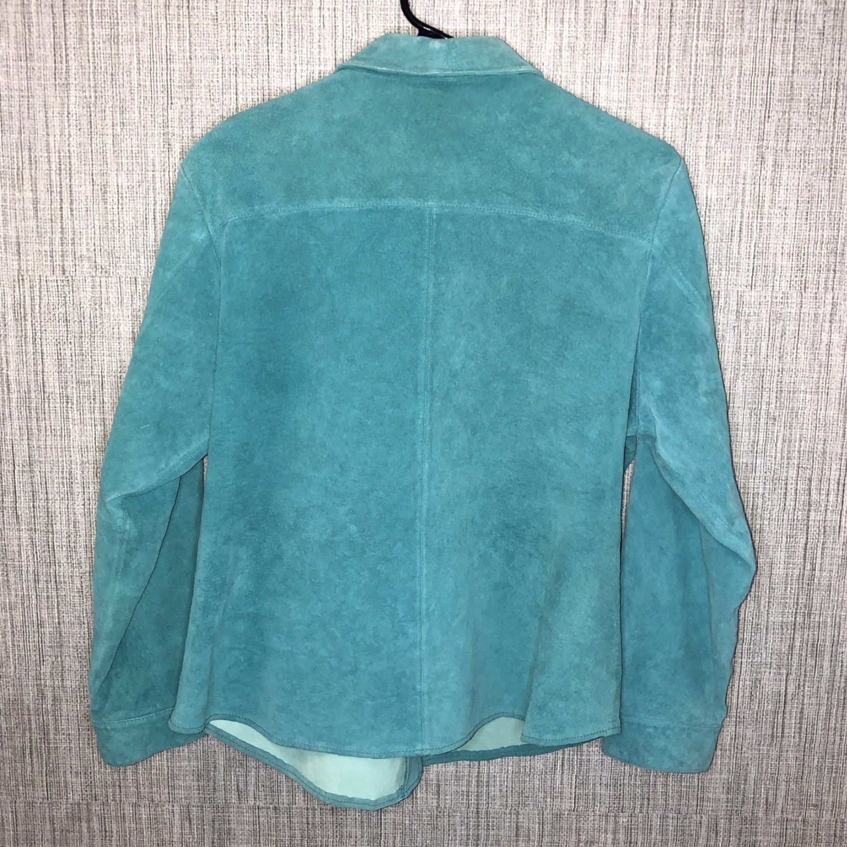 Pendleton Pendleton 100% Leather Shirt Womens L Blue Button-Up Long Sleeve Collared Teal Leather Shirt Womens L Blue Wood? Size L / US 10 / IT 46 - 4 Thumbnail