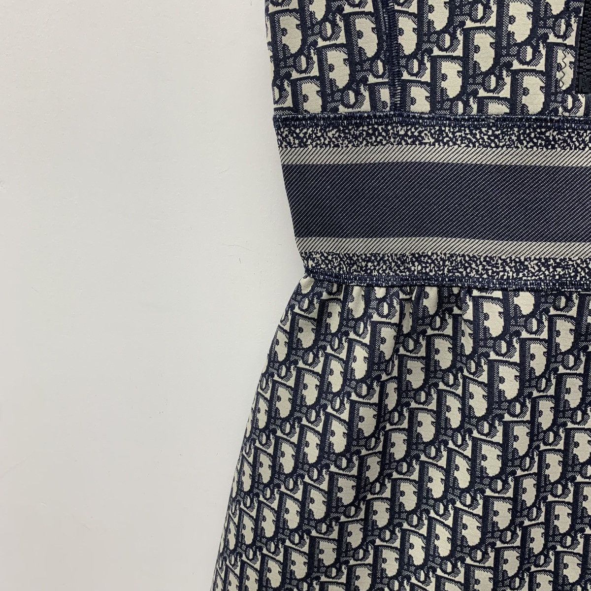 Dior Dior All-over Logo Jacquard Half-zip Sleeveless Dress K26WX Size XXS / US 00 / IT 34 - 4 Thumbnail
