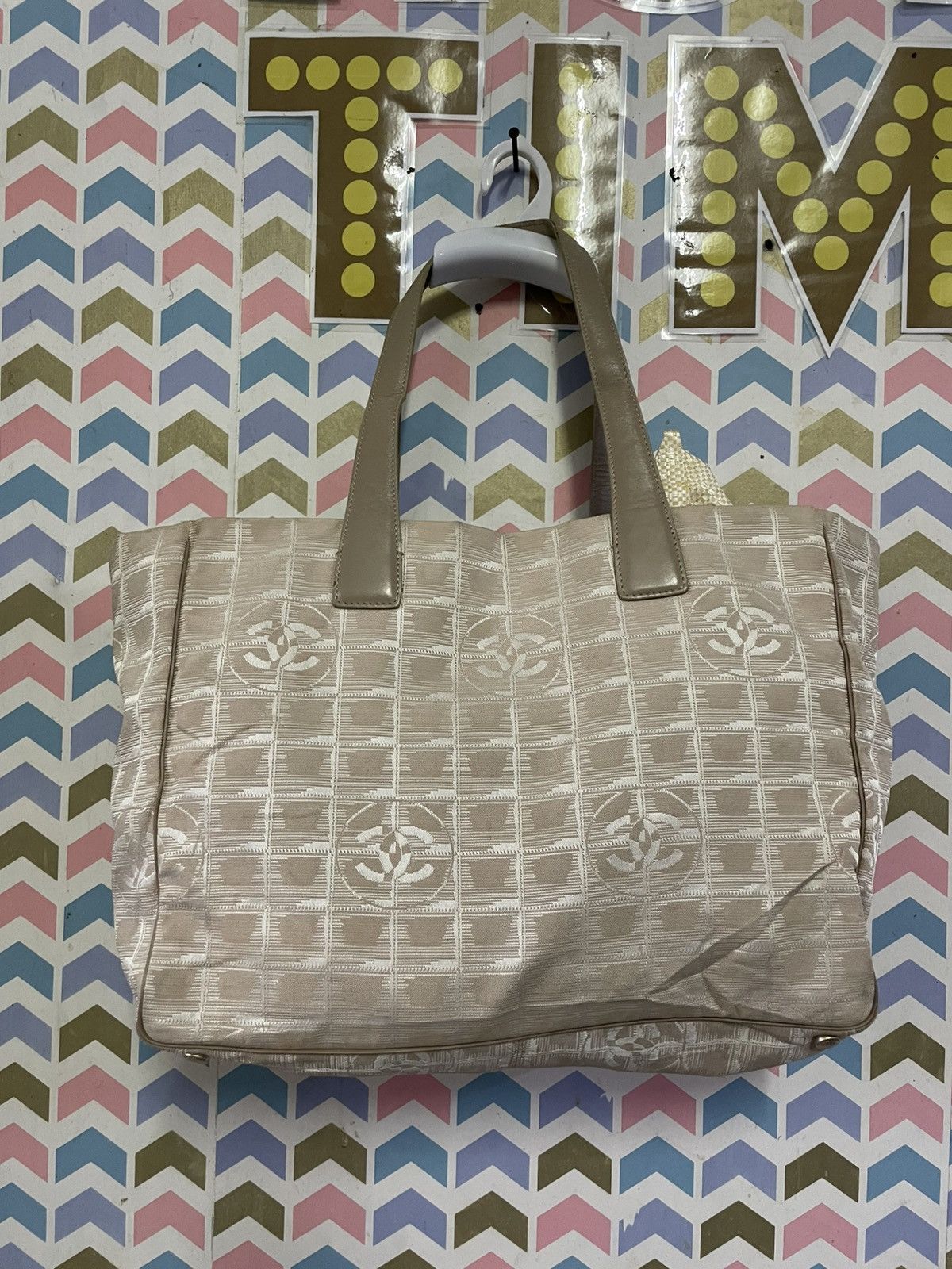 Chanel Authentic Chanel Bag Size ONE SIZE - 1 Thumbnail