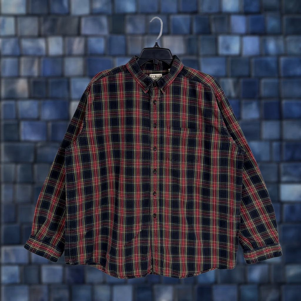 Vintage VINTAGE L.L. Bean Shirt Mens XL Plaid Flannel Button-Front Casual Outdoor Blue Red Size US XL / EU 56 / 4 - 1 Thumbnail