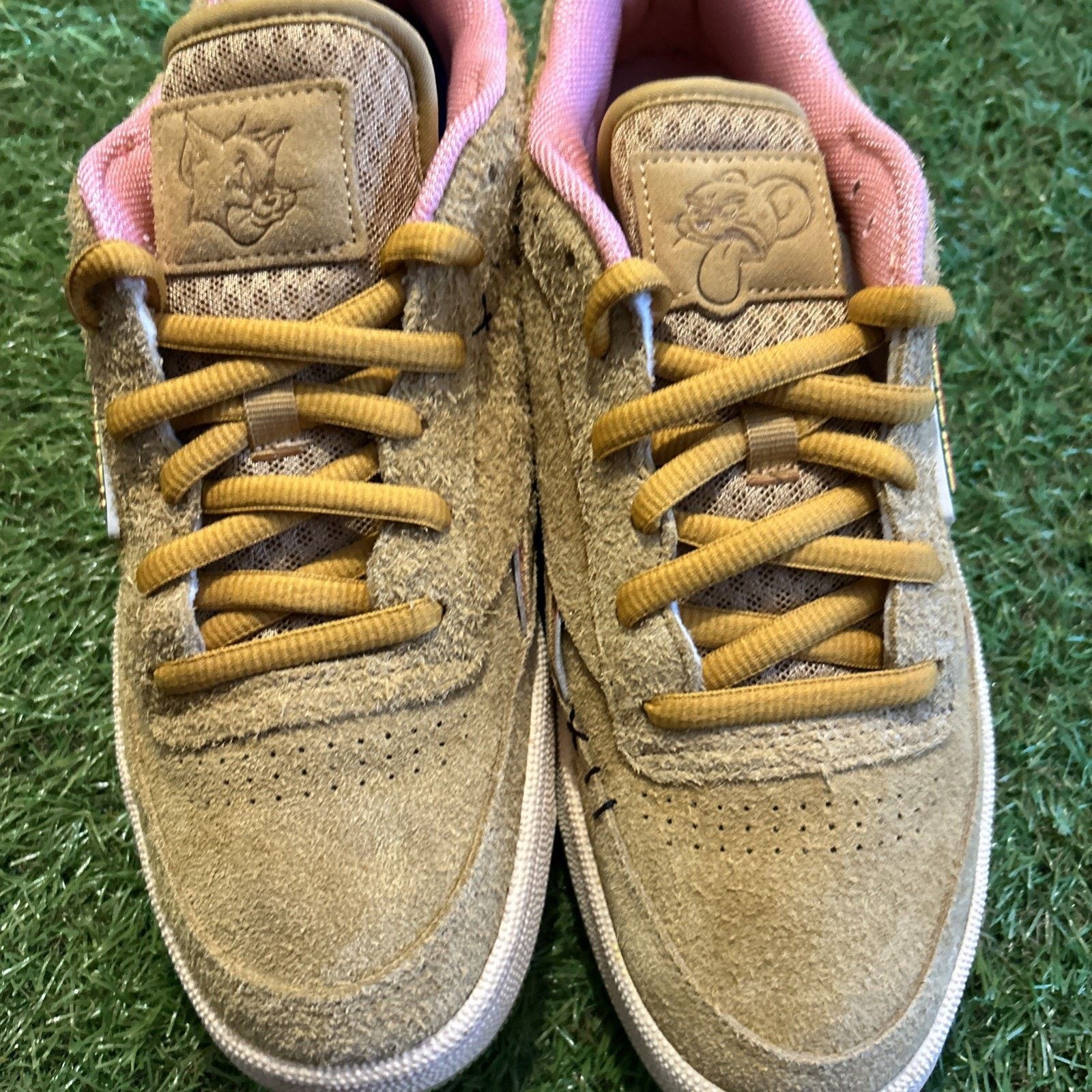 Reebok Reebok Club C Revenge Low x Tom & Jerry - 2020 Size 9.5 Size US 9.5 / EU 42-43 - 5 Thumbnail
