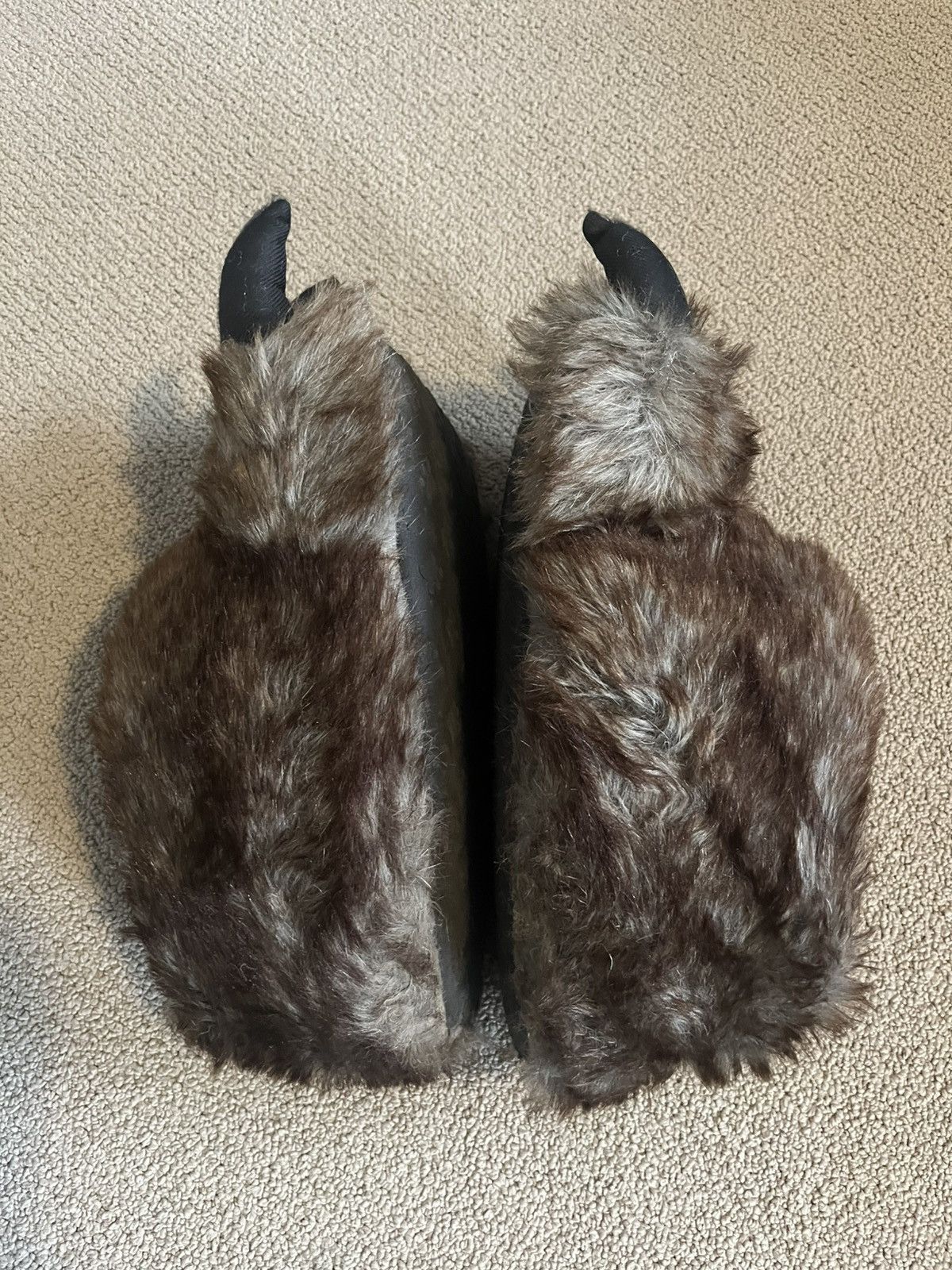 Vintage Fluffy bear slippers Size US 10 / EU 43 - 5 Thumbnail