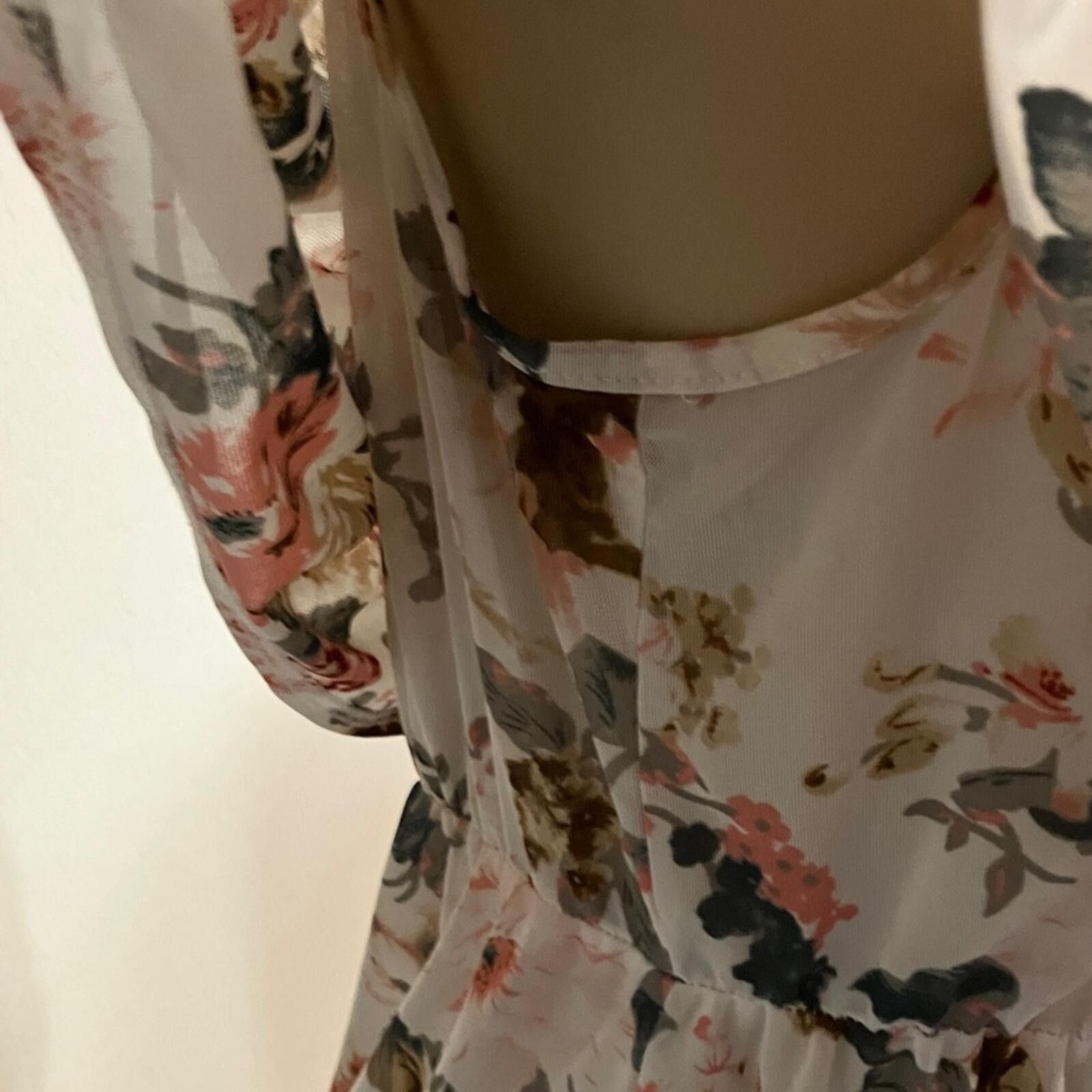 Other PRE LOVE Siren Lily Floral Off-Shoulder Blouse Size L / US 10 / IT 46 - 8 Thumbnail