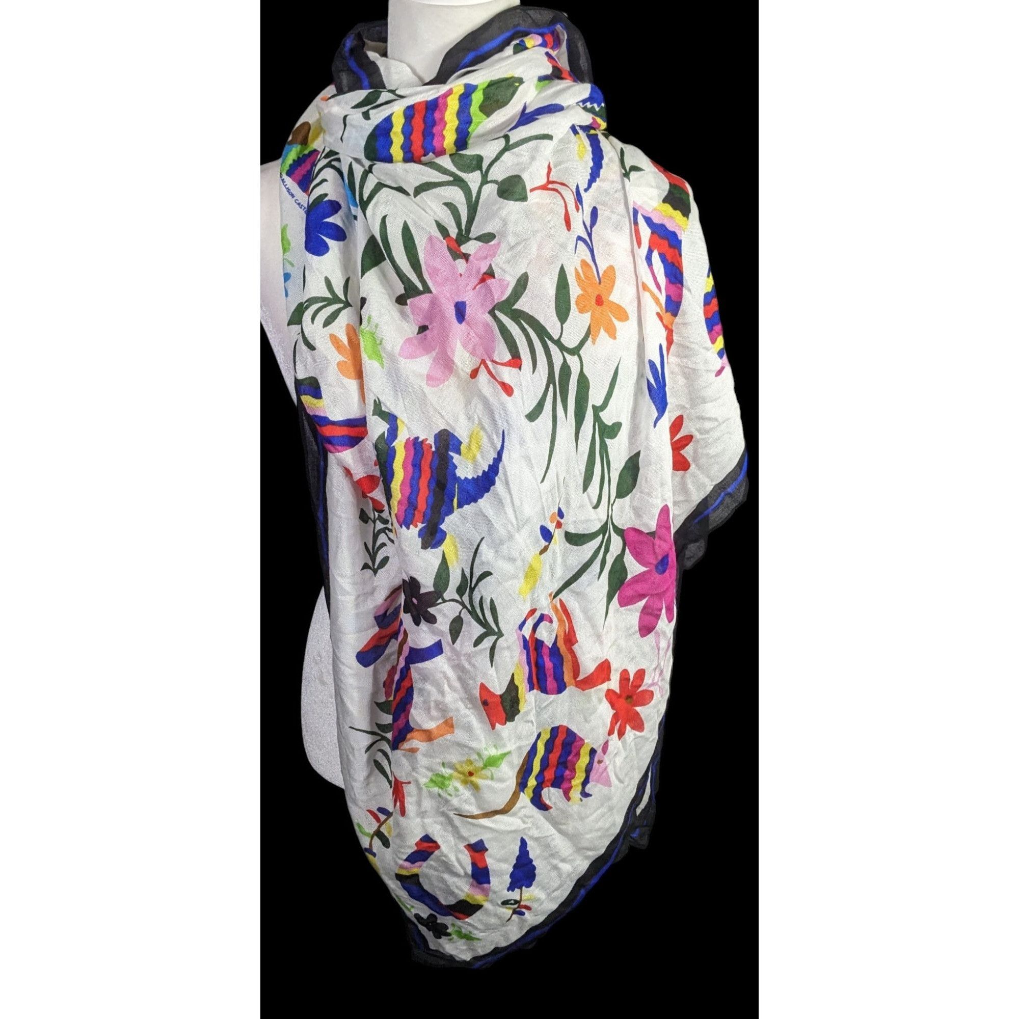Other Texas-Themed Lightweight Scarf With Vibrant Floral & Animal Size ONE SIZE - 3 Thumbnail