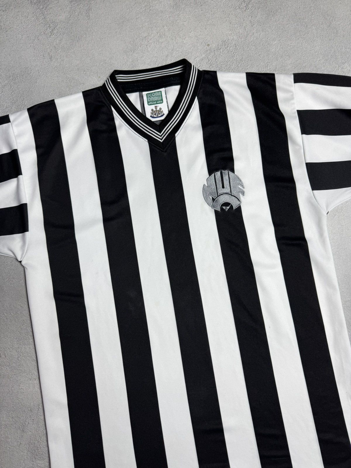 Other Newcastle United 1983 1986 Home Shirt Soccer Jersey Size US M / EU 48-50 / 2 - 3 Thumbnail
