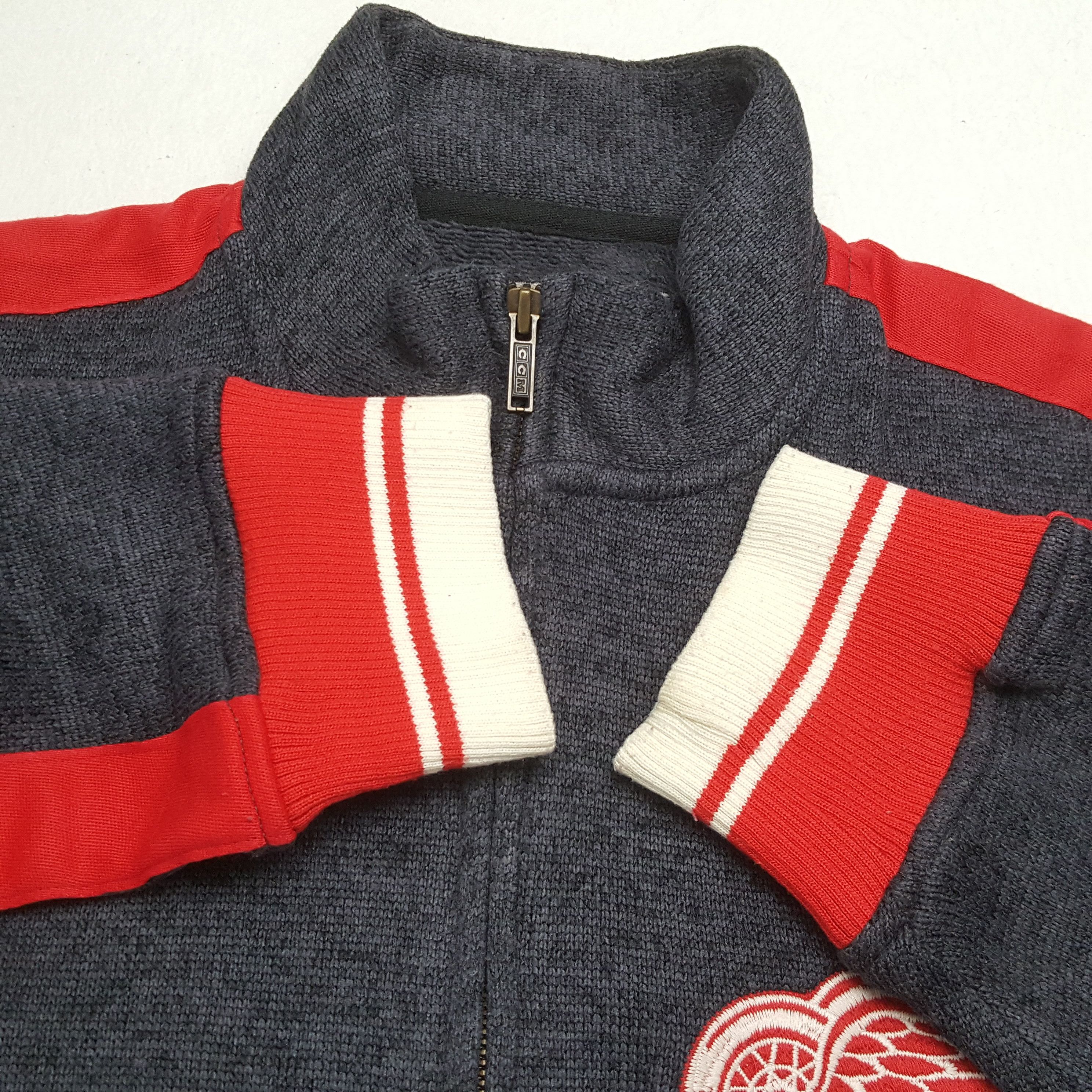 NHL Detroit Red Wings Ice Hockey Team CCM NHL Sweater Size US L / EU 52-54 / 3 - 9 Thumbnail