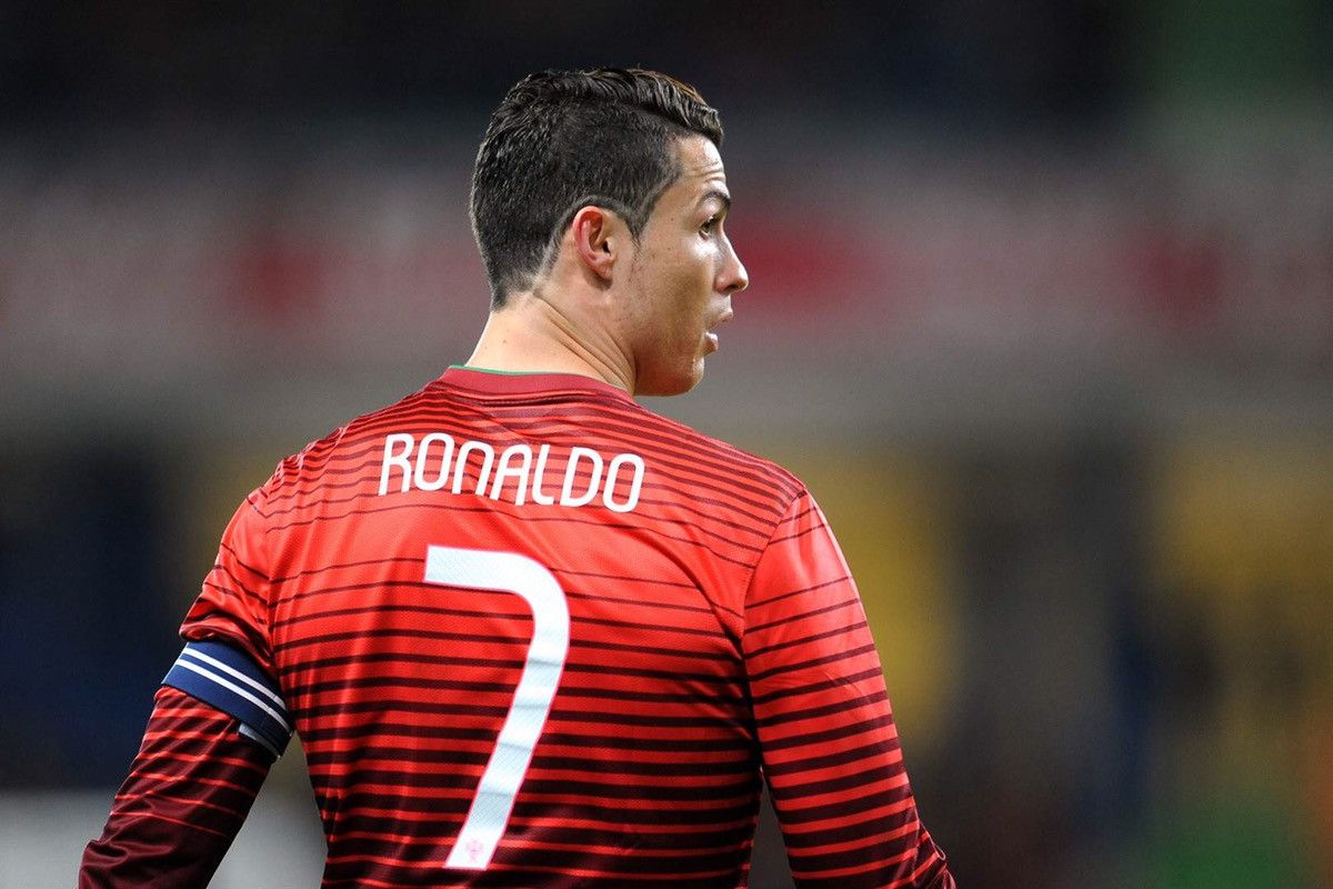 Nike Portugal World Cup 2014 home shirt #7 Ronaldo Size US L / EU 52-54 / 3 - 9 Thumbnail