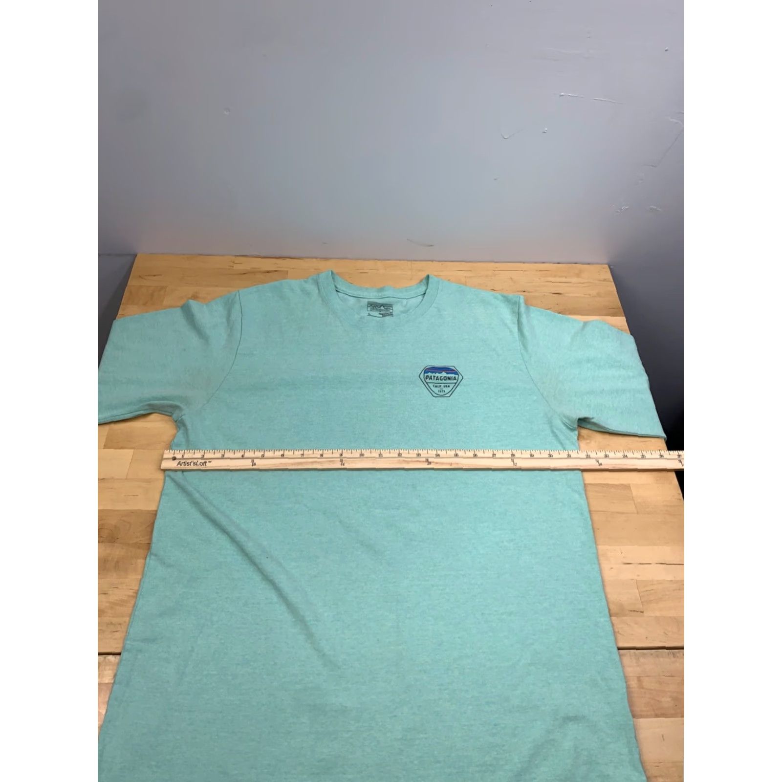 Patagonia Patagonia Long Sleeve Shirt Mens L Green Logo Outdoor 12093 Size US L / EU 52-54 / 3 - 7 Thumbnail