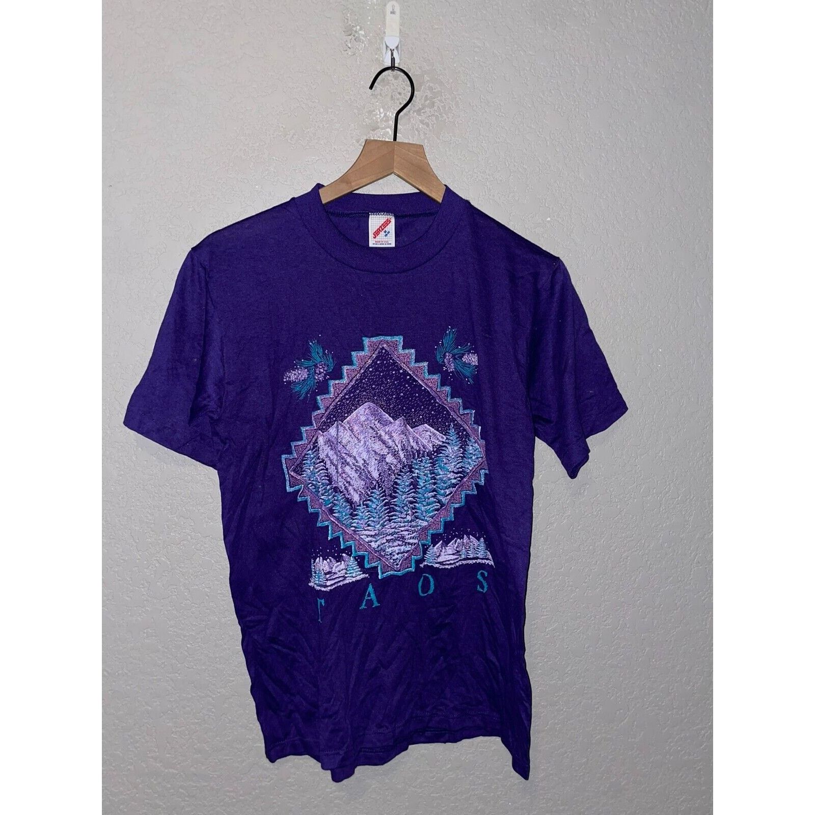 Jerzees Vintage Taos Shirt Mountains Purple Graphic Tee VTG 90s M Size US M / EU 48-50 / 2 - 1 Thumbnail