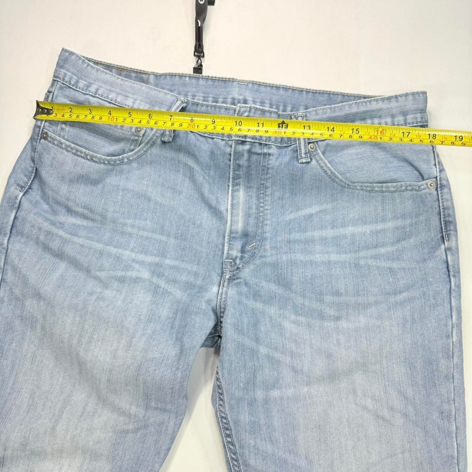 Levi's Vintage 2000s Levi’s 511 Light Blue Denim Jeans W36 X L34 Size US 36 / EU 52 - 5 Thumbnail