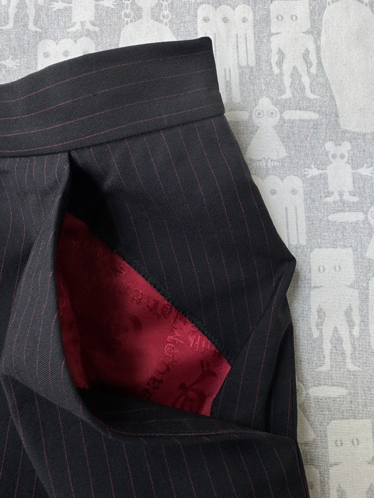 Alexander McQueen Alexander McQueen AW98 Skirt-Pants Pinstripe Joan Trousers Size 32" / US 10 / IT 46 - 7 Thumbnail