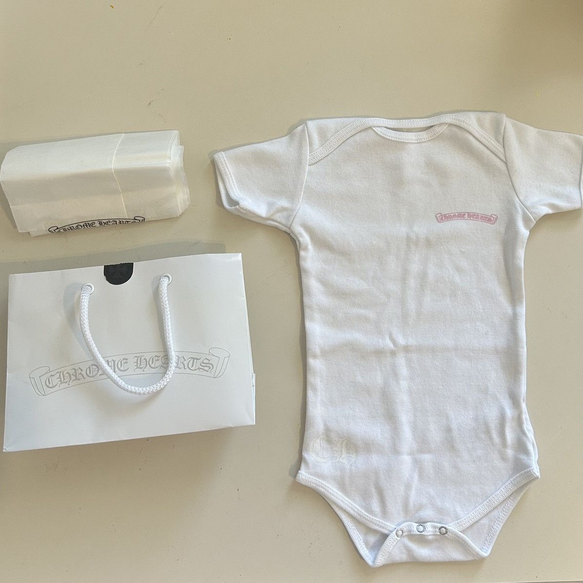 Chrome Hearts Chrome Hearts 12 Months Onesie Size US XXS / EU 40 - 1 Thumbnail