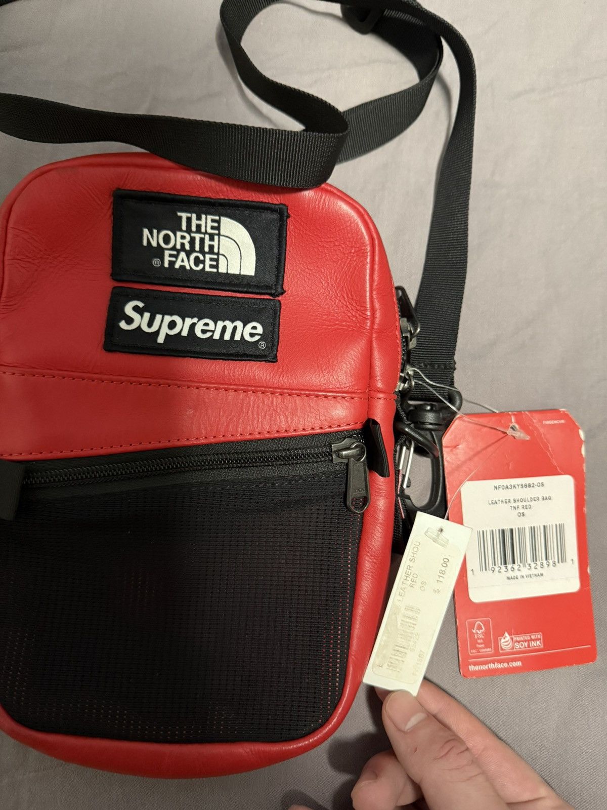 Supreme Supreme the north face tnf leather shoulder bag Red Size ONE SIZE - 2 Thumbnail