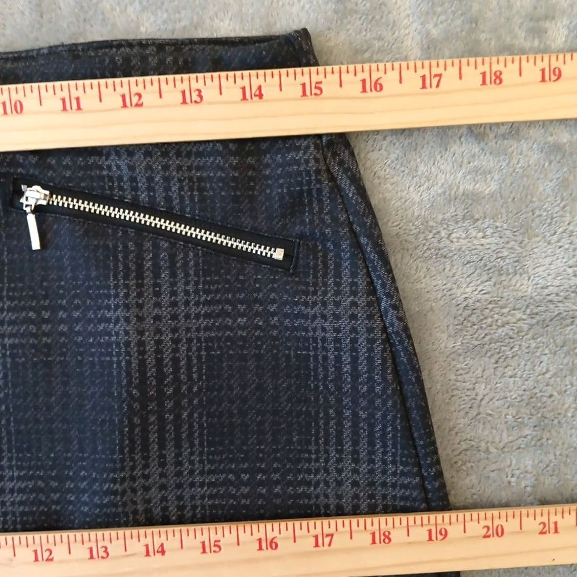 Vintage Maurices Skirt Short S Black Gray Plaid Pull On Stretch Zipper Accent Womens Midi? No, Short Size 28" / US 6 / IT 42 - 3 Thumbnail