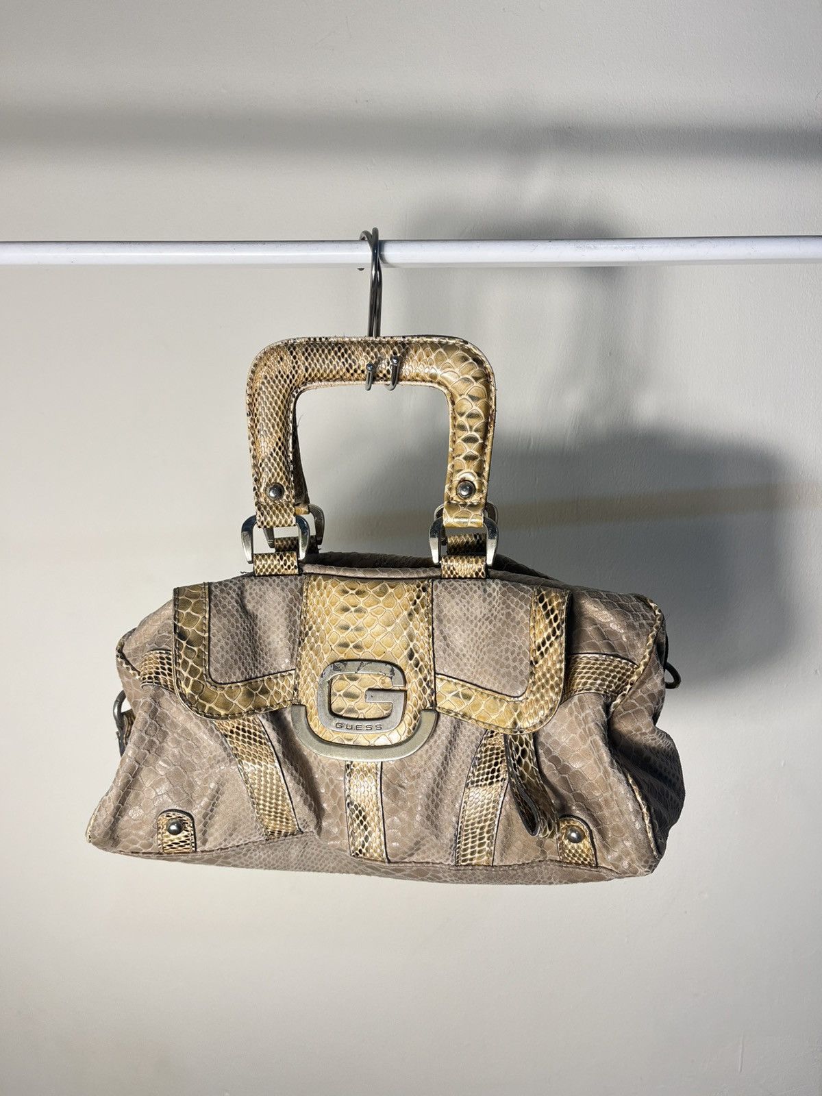 Japanese Brand Vtg guess snake skin handle bag Size ONE SIZE - 3 Thumbnail