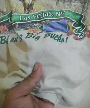 Vintage Bass Pro Shops Vintage Deer Graphic T-Shirt Size US M / EU 48-50 / 2 - 8 Thumbnail