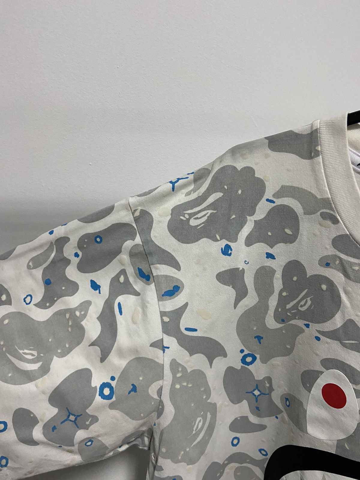 Bape Bape glow overprint t shirt big logo Size US XL / EU 56 / 4 - 9 Thumbnail