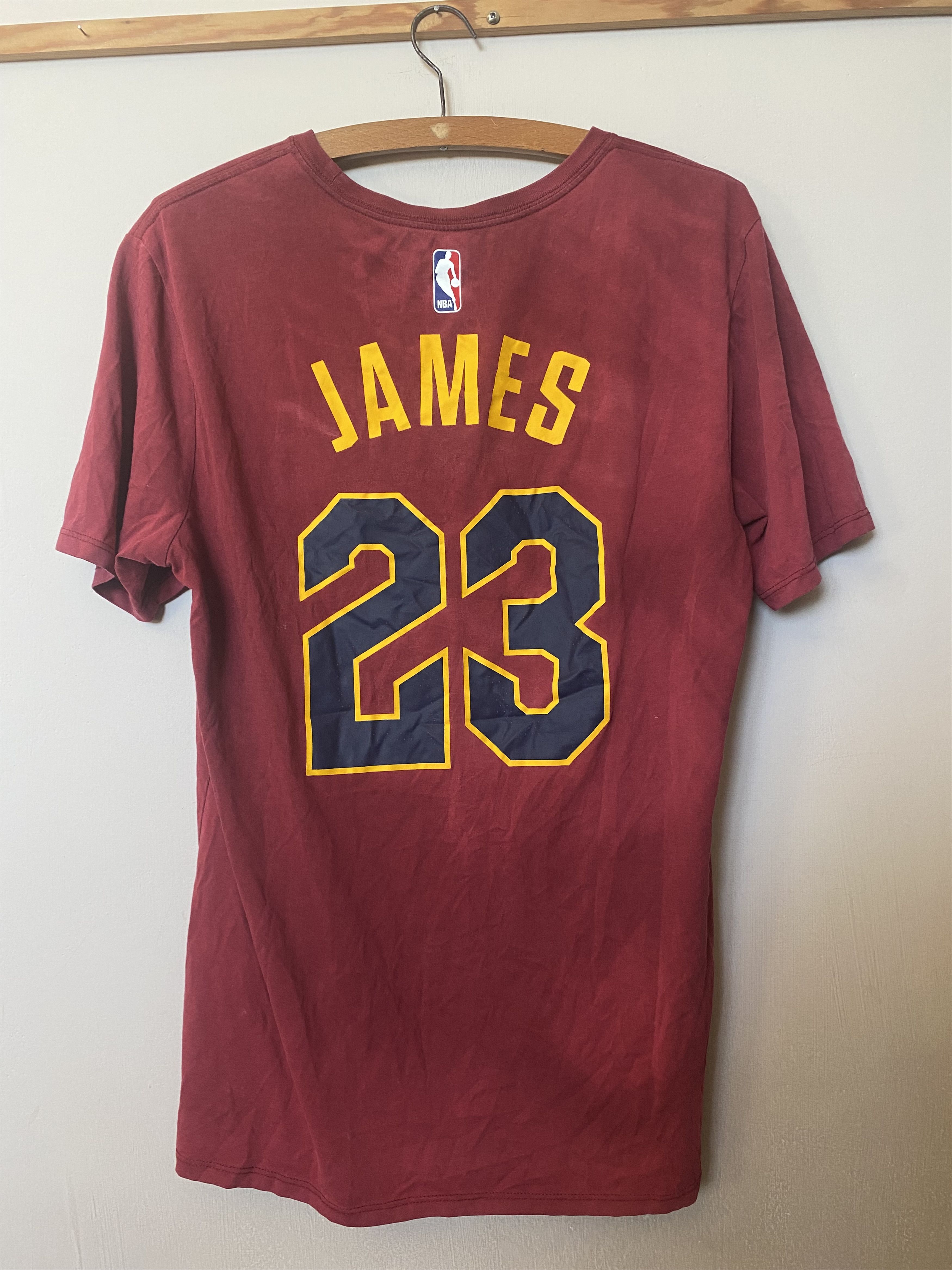 Nike Shirt CLEVELAND CAVALIERS #23 JAMES - M - Nike - UNIQUE Size US M / EU 48-50 / 2 - 1 Thumbnail