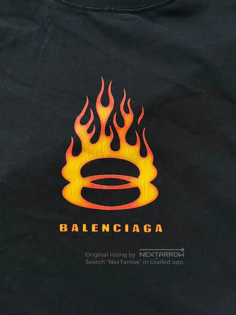 Balenciaga Balenciaga Double Ring Flame Logo Round Neck Casual Short Size US L / EU 52-54 / 3 - 3 Thumbnail