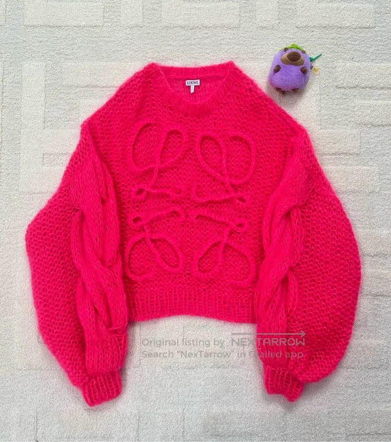 Loewe Loewe Fluorescent pink large logo knitted sweater Size XS / US 0-2 / IT 36-38 - 1 Thumbnail