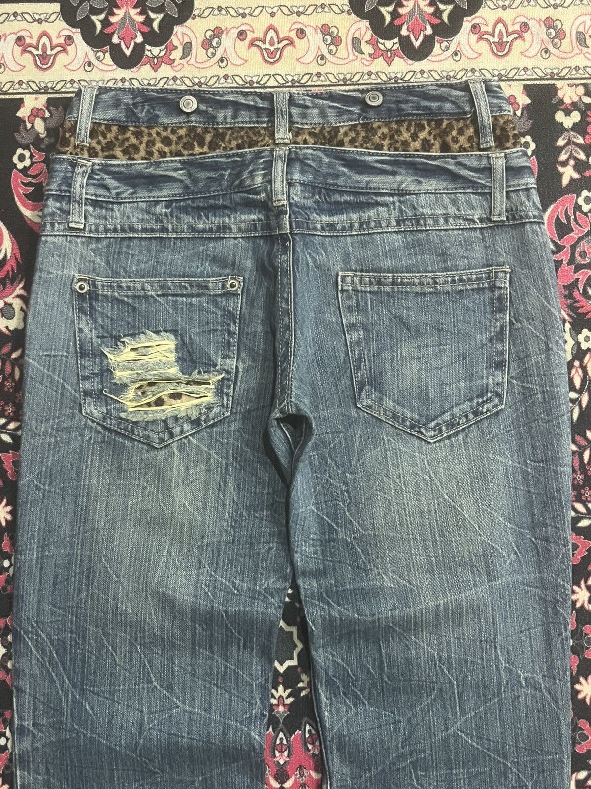Japanese Brand Vintage Distressed Double Waist Leopard Style Blue Jeans Size 30" / US 8 / IT 44 - 6 Thumbnail