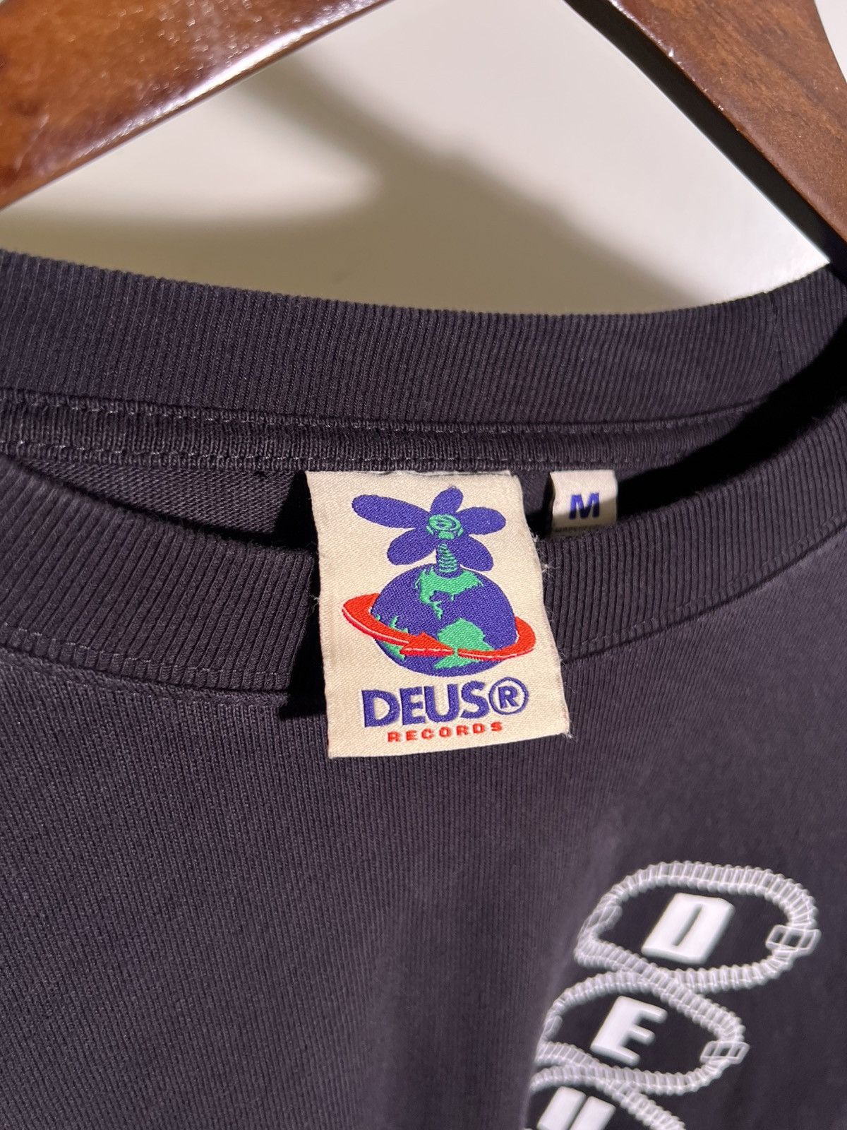 Deus Ex Machina Deus Ex Machina Customs Streetwear Designer Retro Tee Shirt Size US M / EU 48-50 / 2 - 9 Thumbnail
