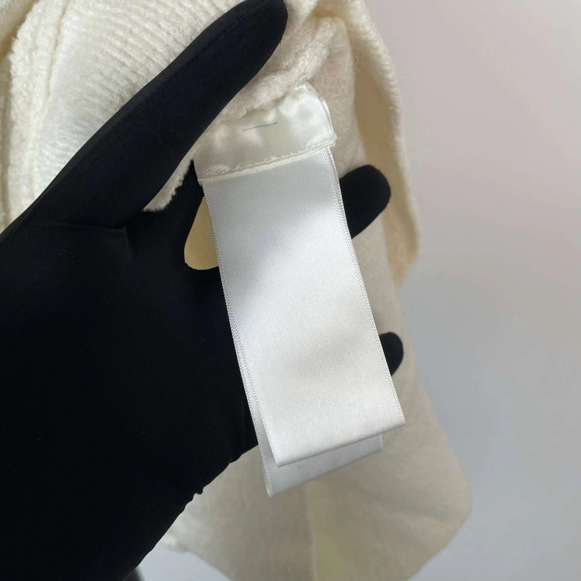 Louis Vuitton LV knit sweater XS white Size XS / US 0-2 / IT 36-38 - 4 Thumbnail
