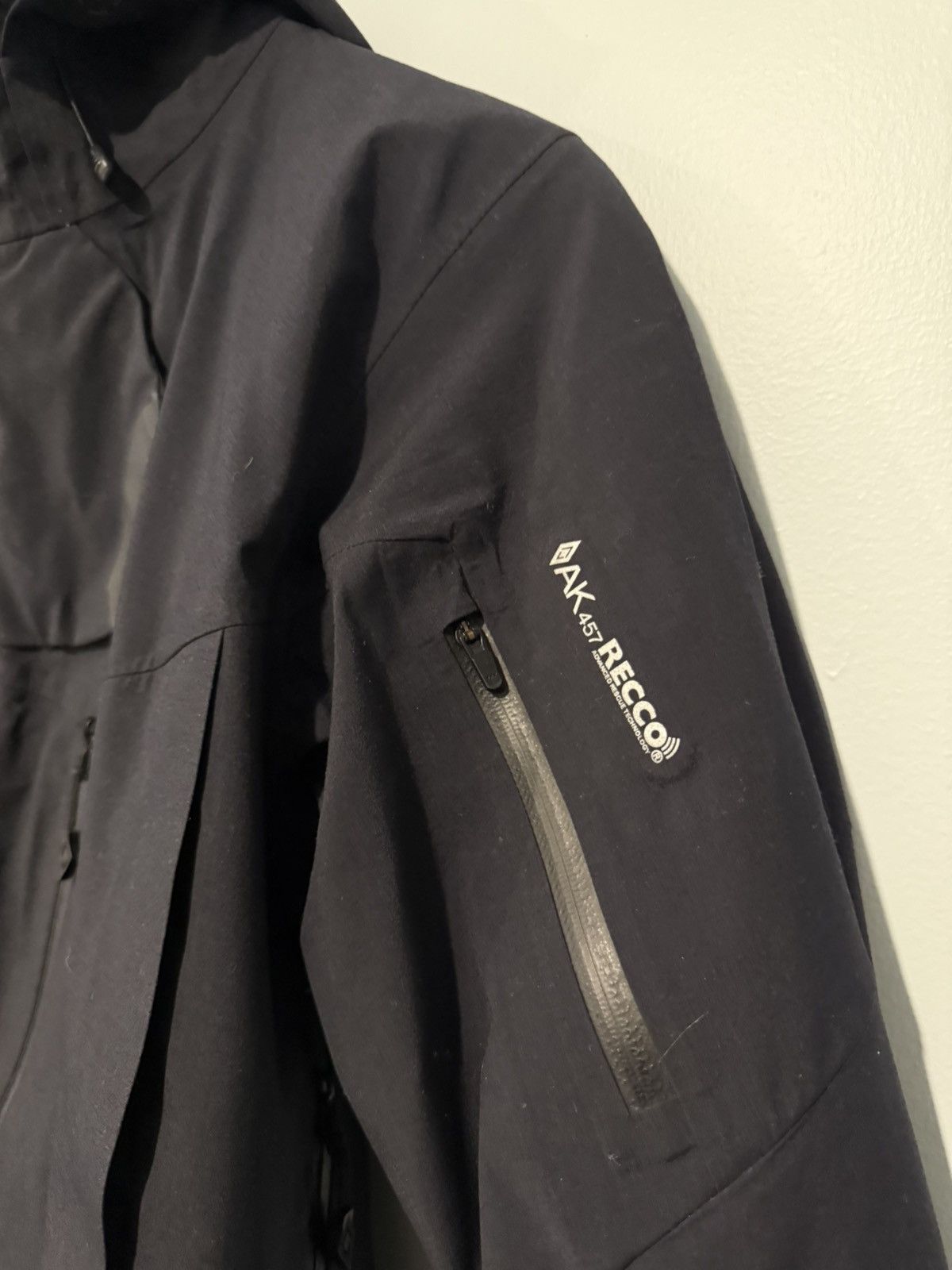 Burton Burton AK457 Japan Guide Gore-Tex Pro Jacket Black 2014 Size US L / EU 52-54 / 3 - 5 Thumbnail