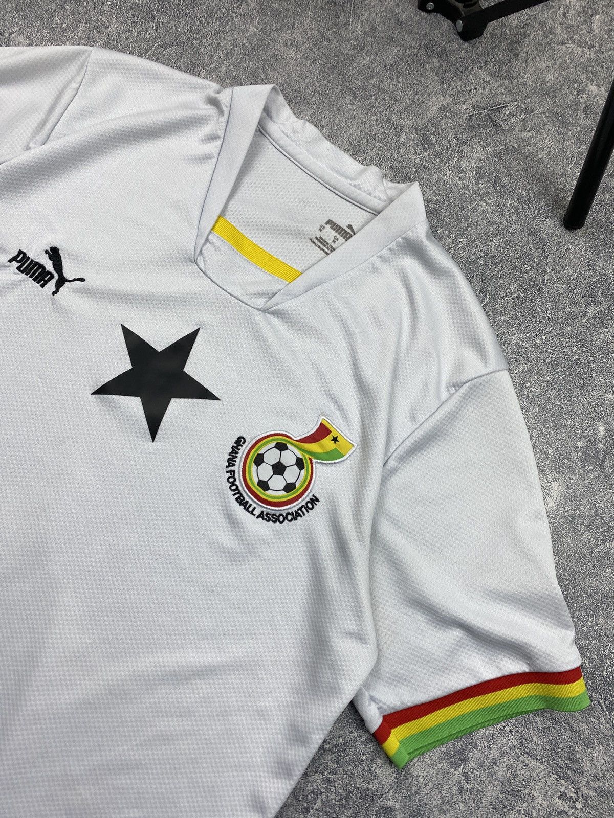 Puma × Vintage Puma Ghana soccer jersey Size US M / EU 48-50 / 2 - 6 Thumbnail