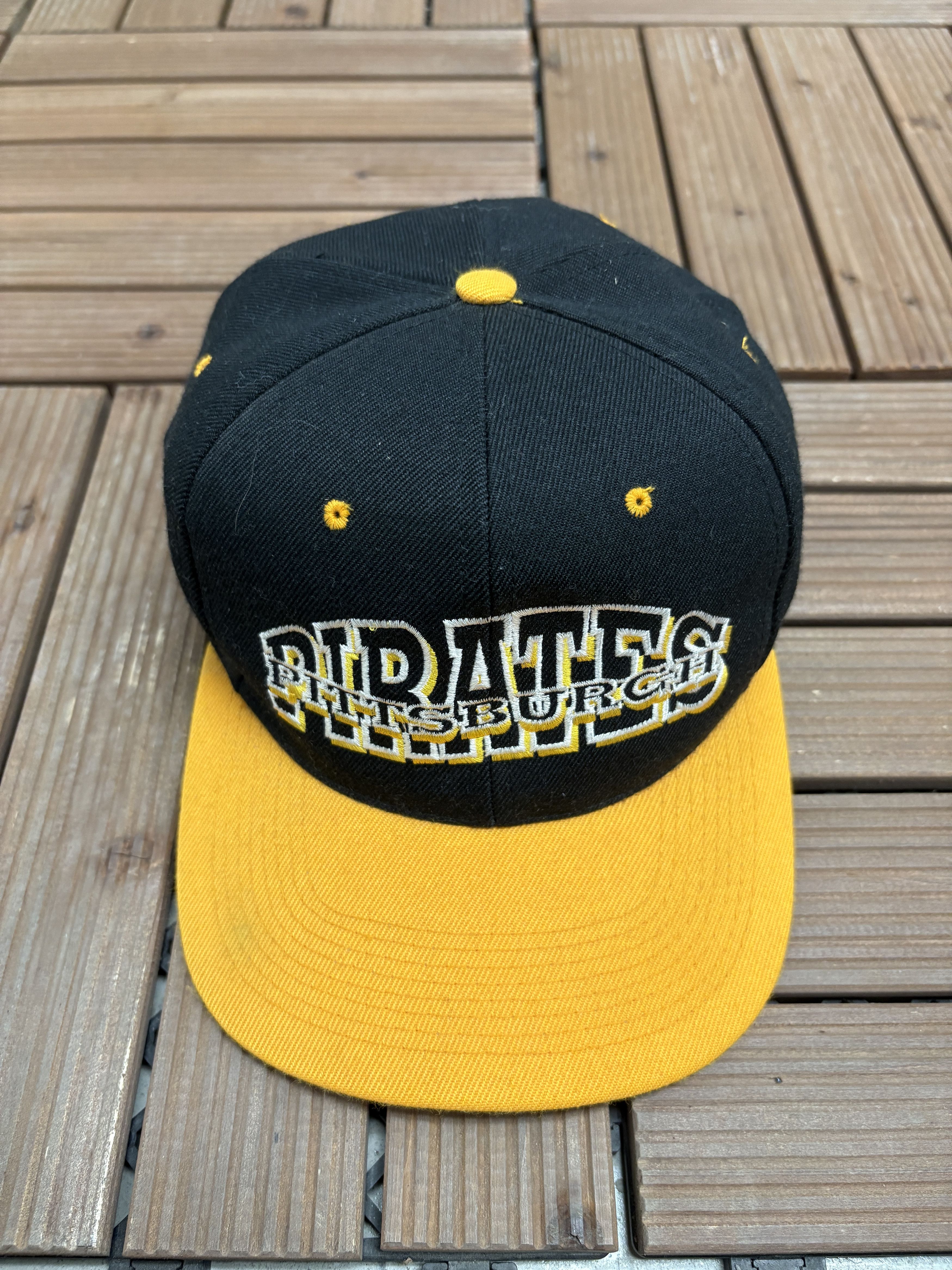 Vintage Pittsburgh Pirates Vintage Black Snap Back Hat Cap Size ONE SIZE - 2 Thumbnail