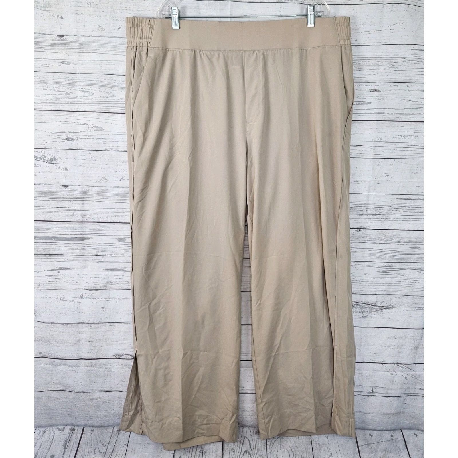 Old Navy Old Navy Womens Wide Leg StretchTech Pants Sz 2XL Beige High Rise Pull On Size 40" / US 18 - 2 Thumbnail