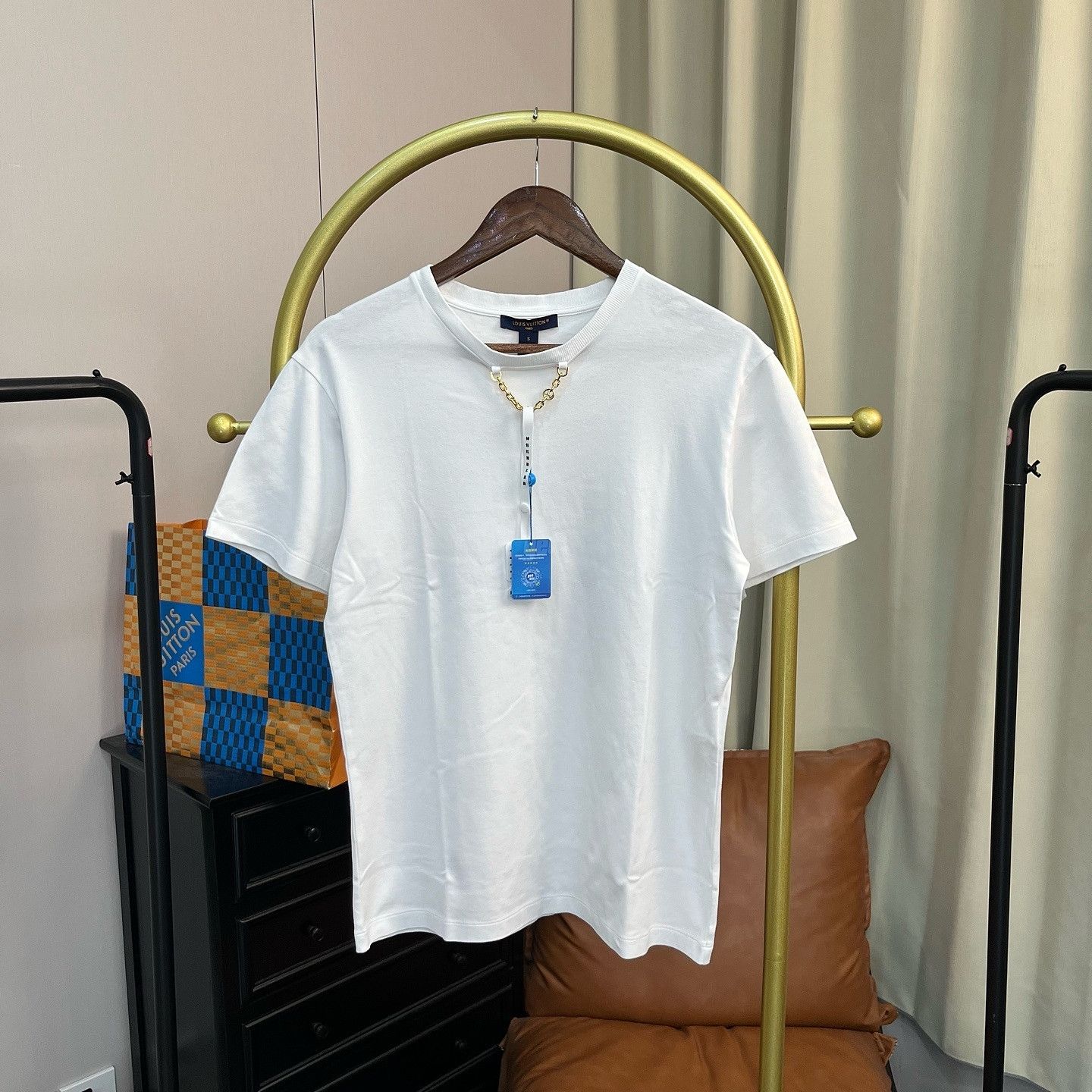 Louis Vuitton Louis Vuitton Chain Detail T-Shirt Size S Size S / US 4 / IT 40 - 1 Thumbnail