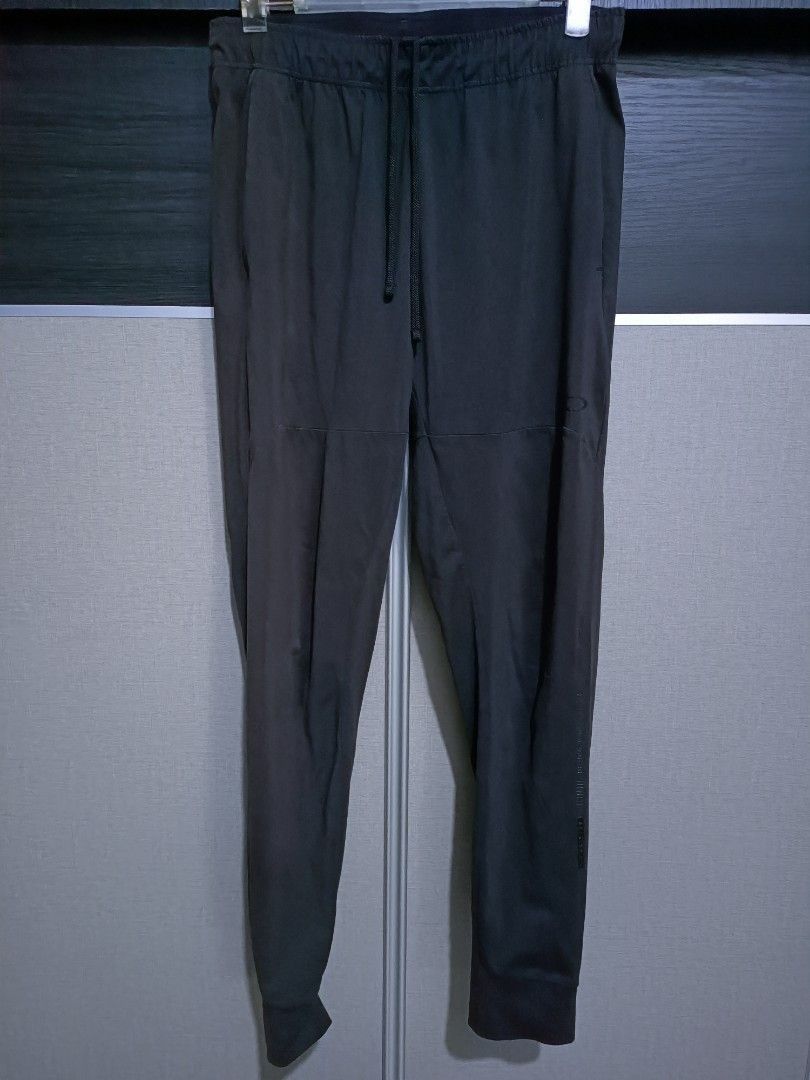 Oakley Oakley design jogger pants Size US 31 - 1 Thumbnail