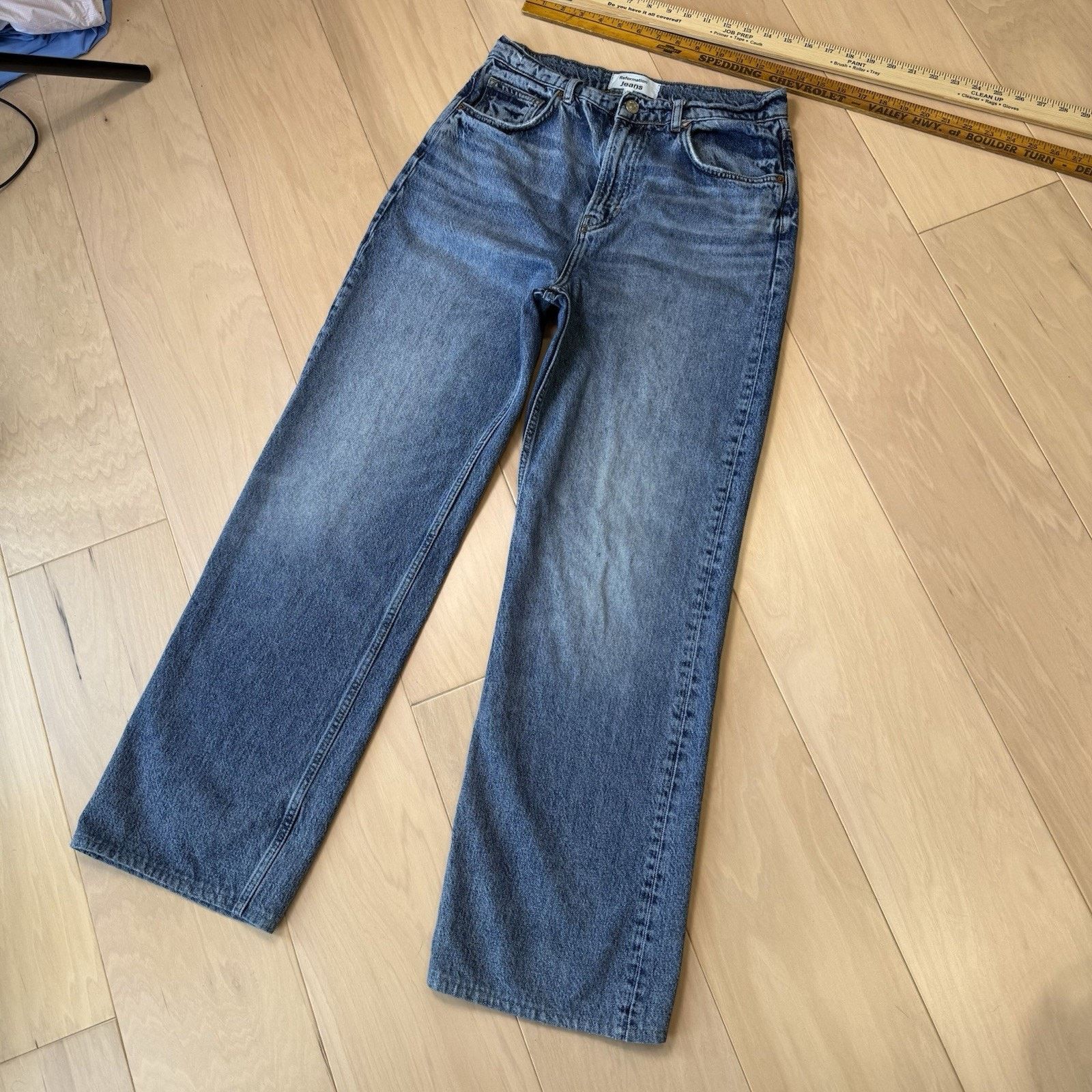 Reformation Reformation Wilder High Rise Wide Leg Jeans 28 Medium Wash Size 28" / US 6 / IT 42 - 11 Thumbnail