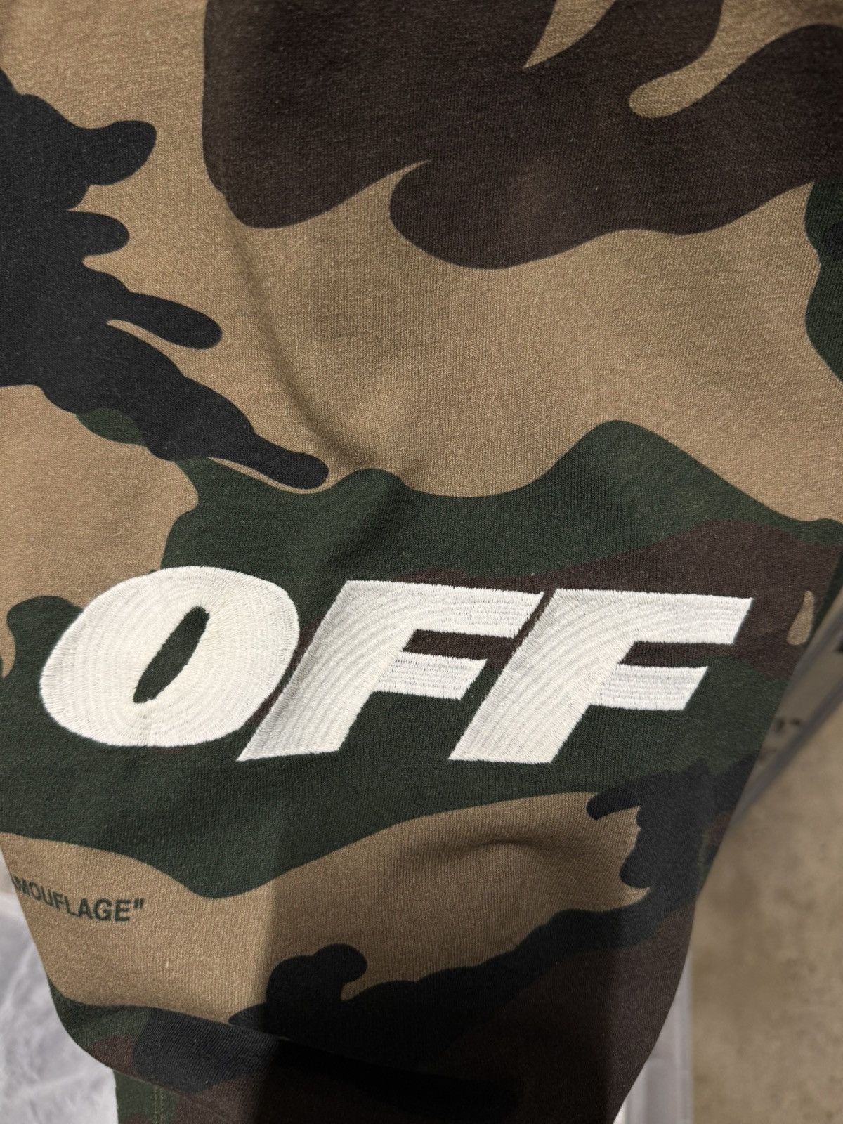 Off-White Off-White Camouflage Arrow T-Shirt NEW 500$ Size US L / EU 52-54 / 3 - 3 Thumbnail