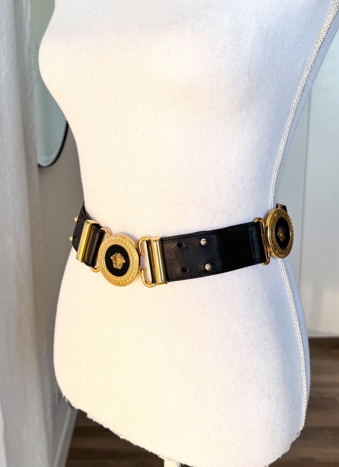 Versace Gianni Versace black leather belt Medusa head 4 buckles Size ONE SIZE - 15 Thumbnail