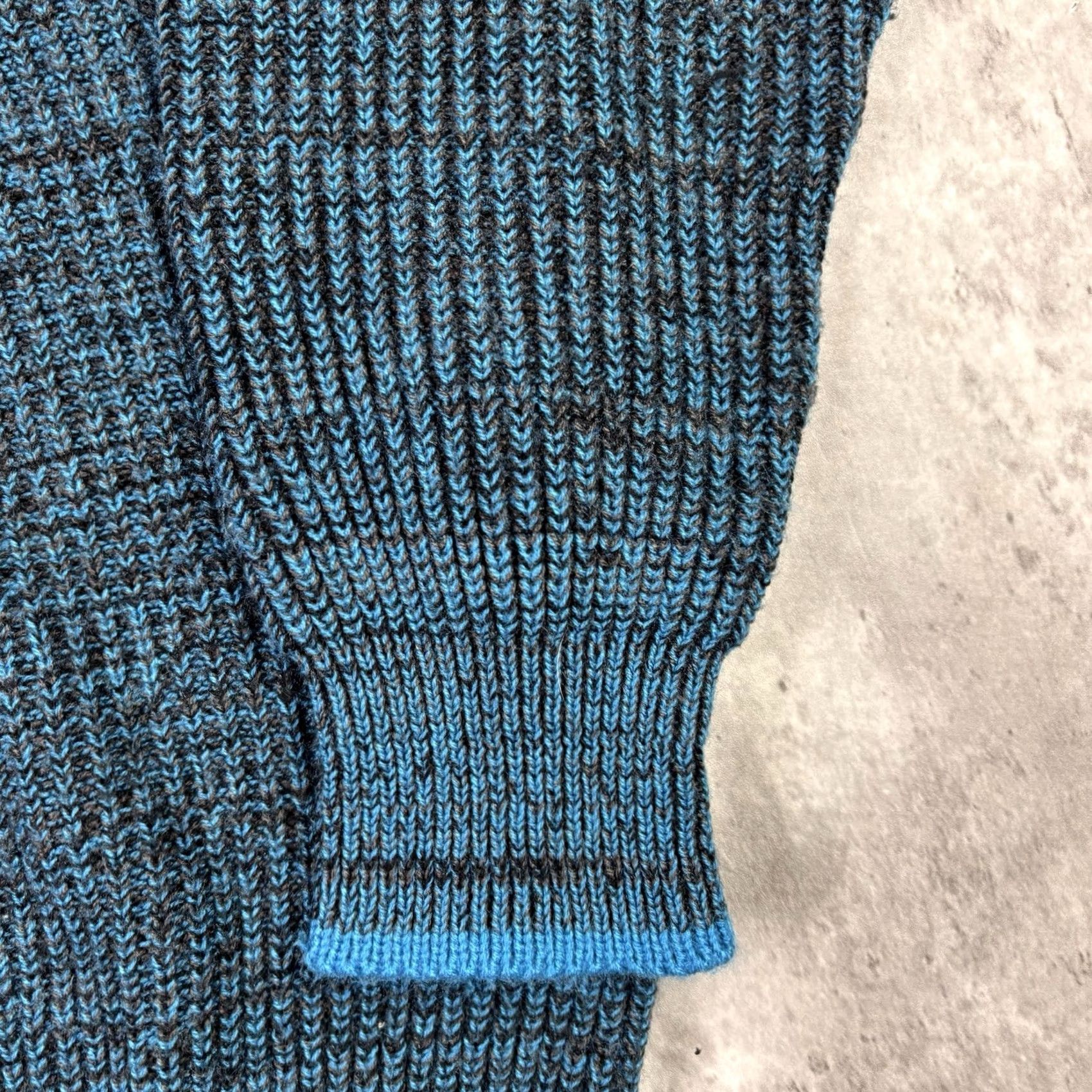Vintage VINTAGE Saugatuck Pullover Knit Sweater Acrylic Mens XL Blue Black Crew Neck Knit Pattern Solid 80s 90s Size US XL / EU 56 / 4 - 3 Thumbnail