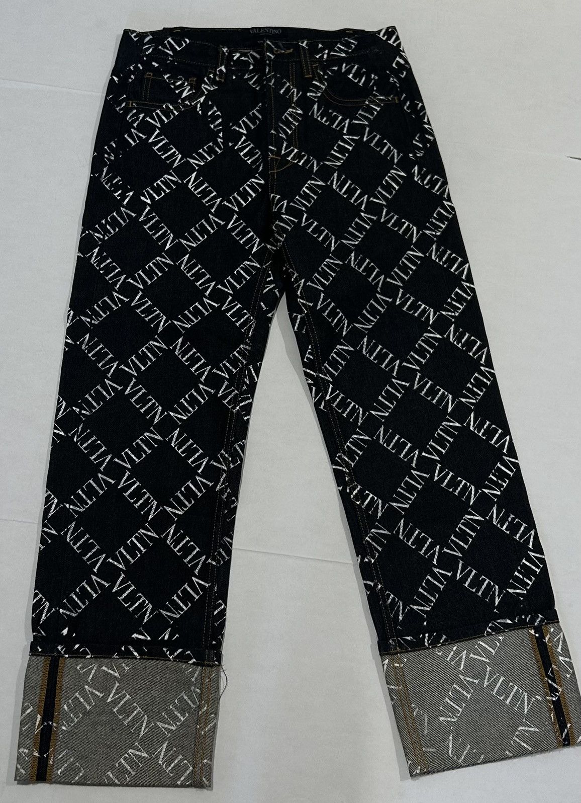 Valentino Valentino Allover VLTN Denim Print Jeans Size US 29 - 2 Thumbnail