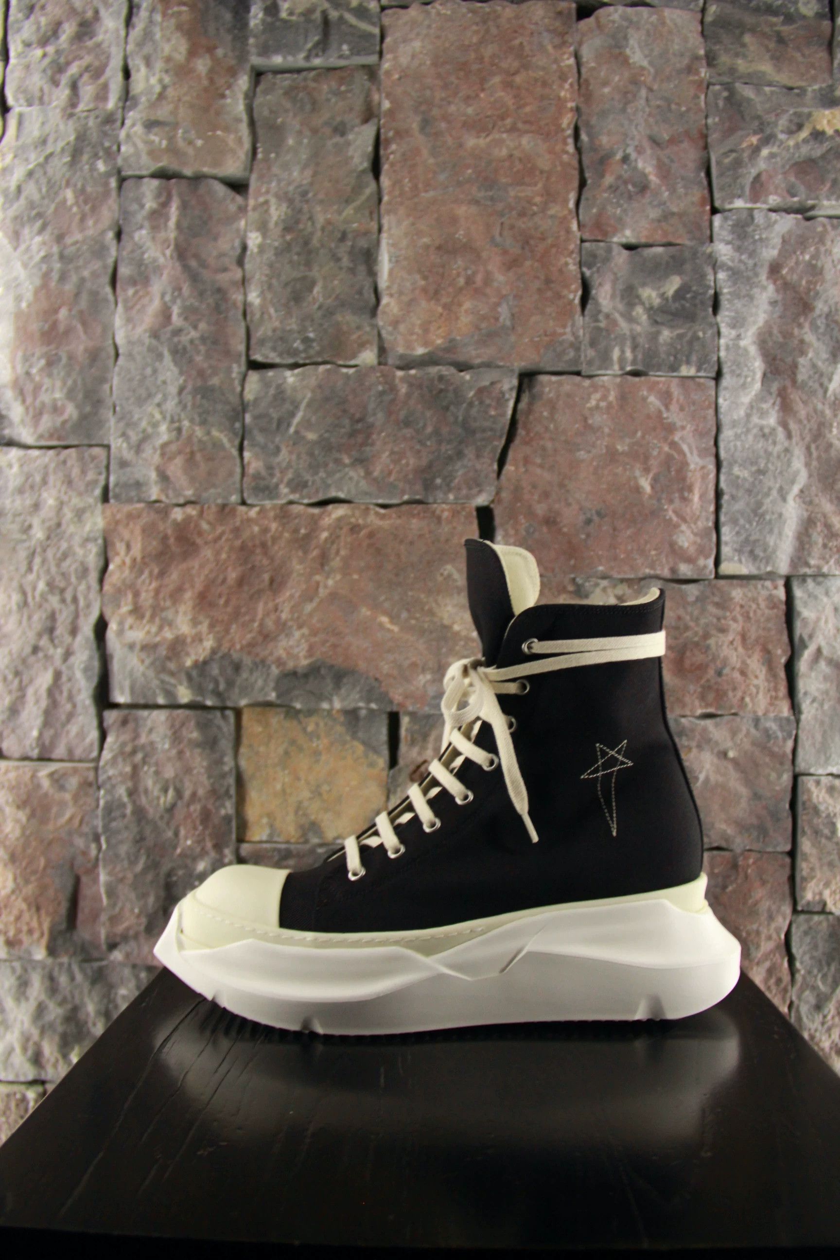 Rick Owens Rick Owens White Hitop Sneakers Women us_6 Size US 6 / IT 36 - 1 Thumbnail